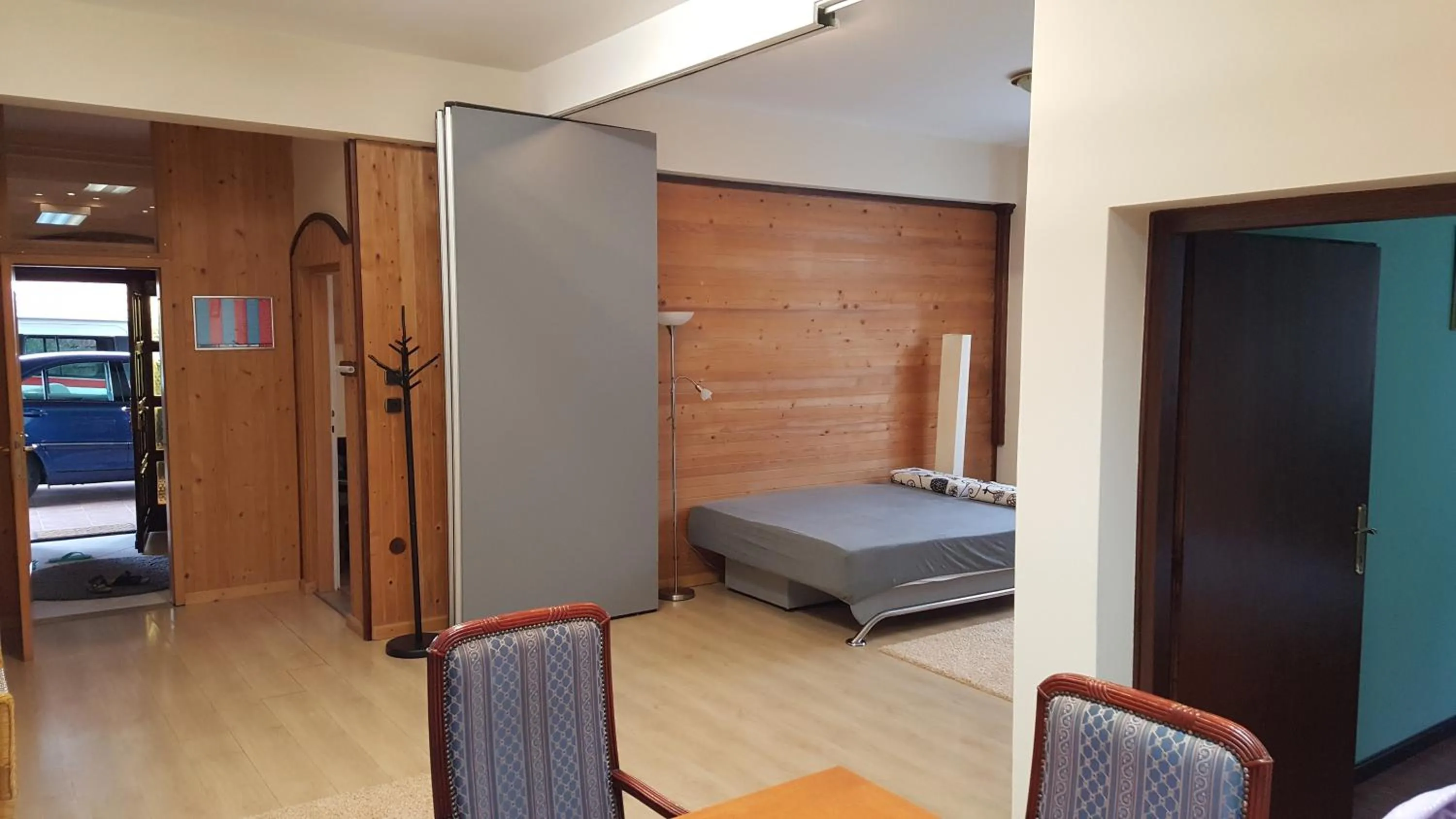 Living room, Bed in Apartment Comeback