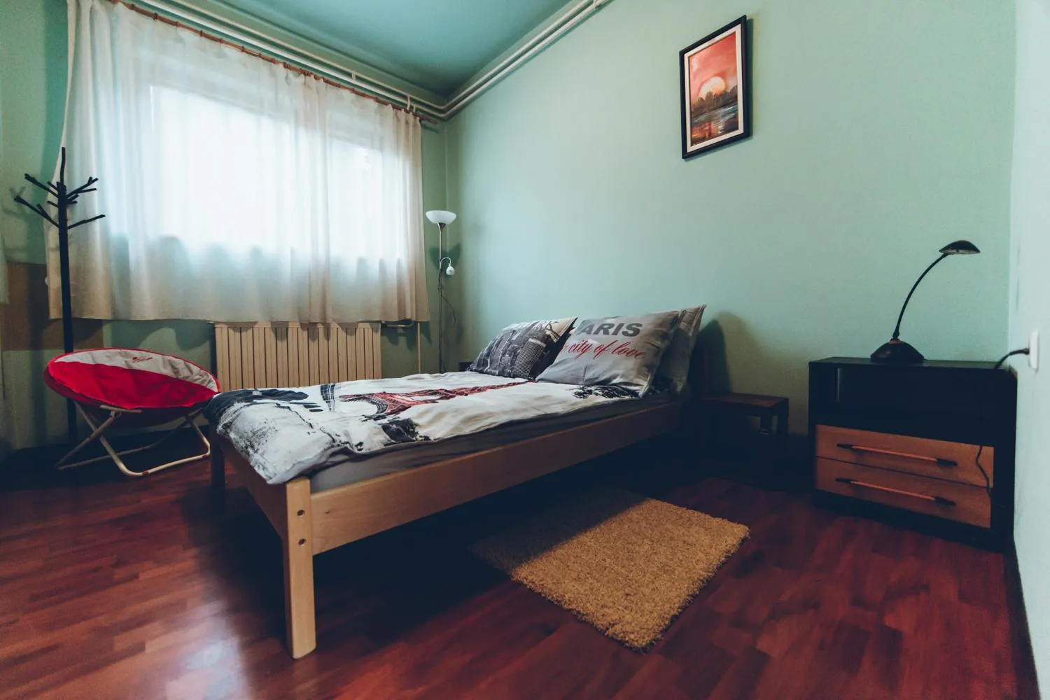 Photo of the whole room, Bed in Apartment Comeback