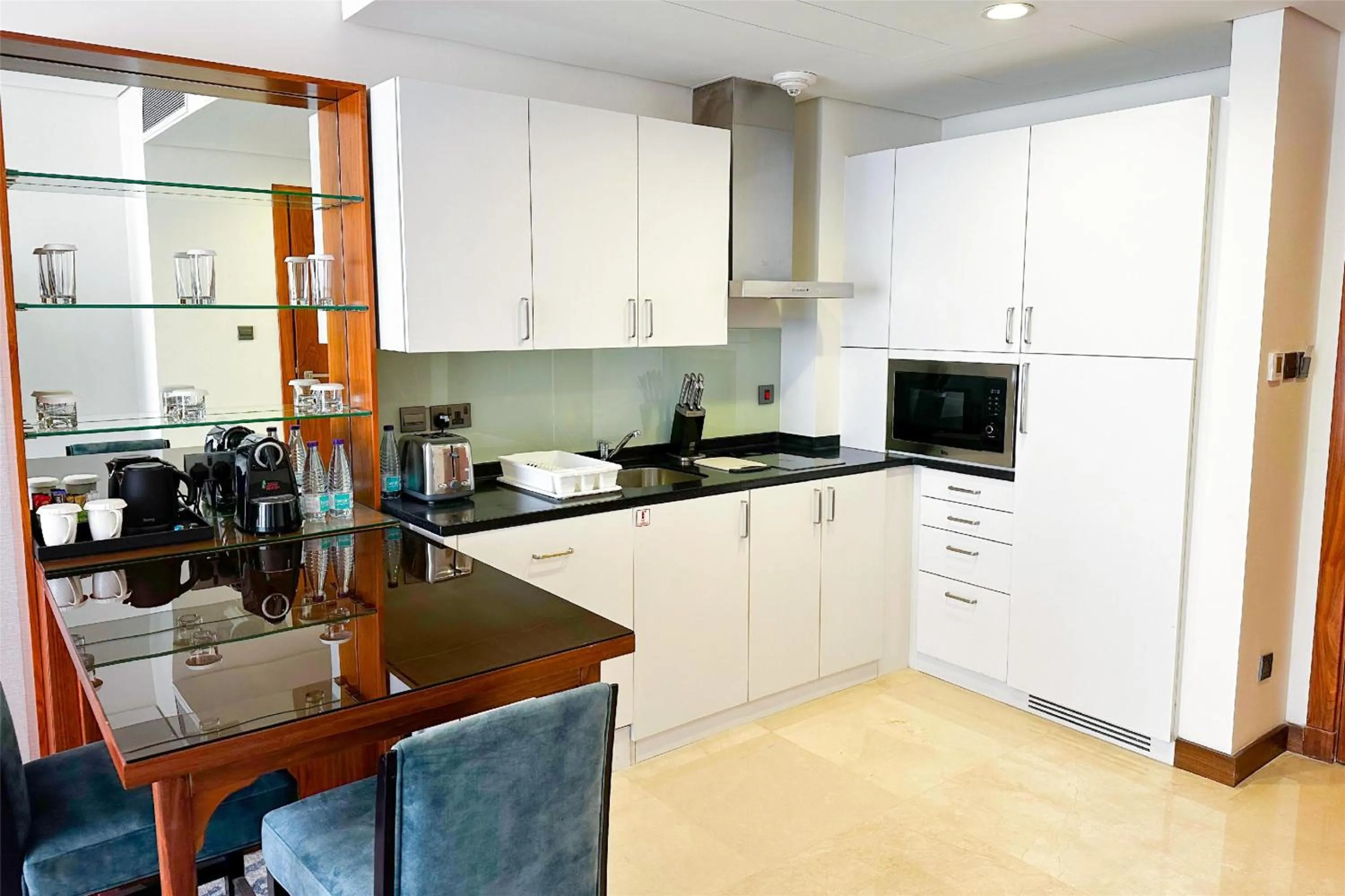 Kitchen or kitchenette in Al Andalus Mall Hotel Jeddah