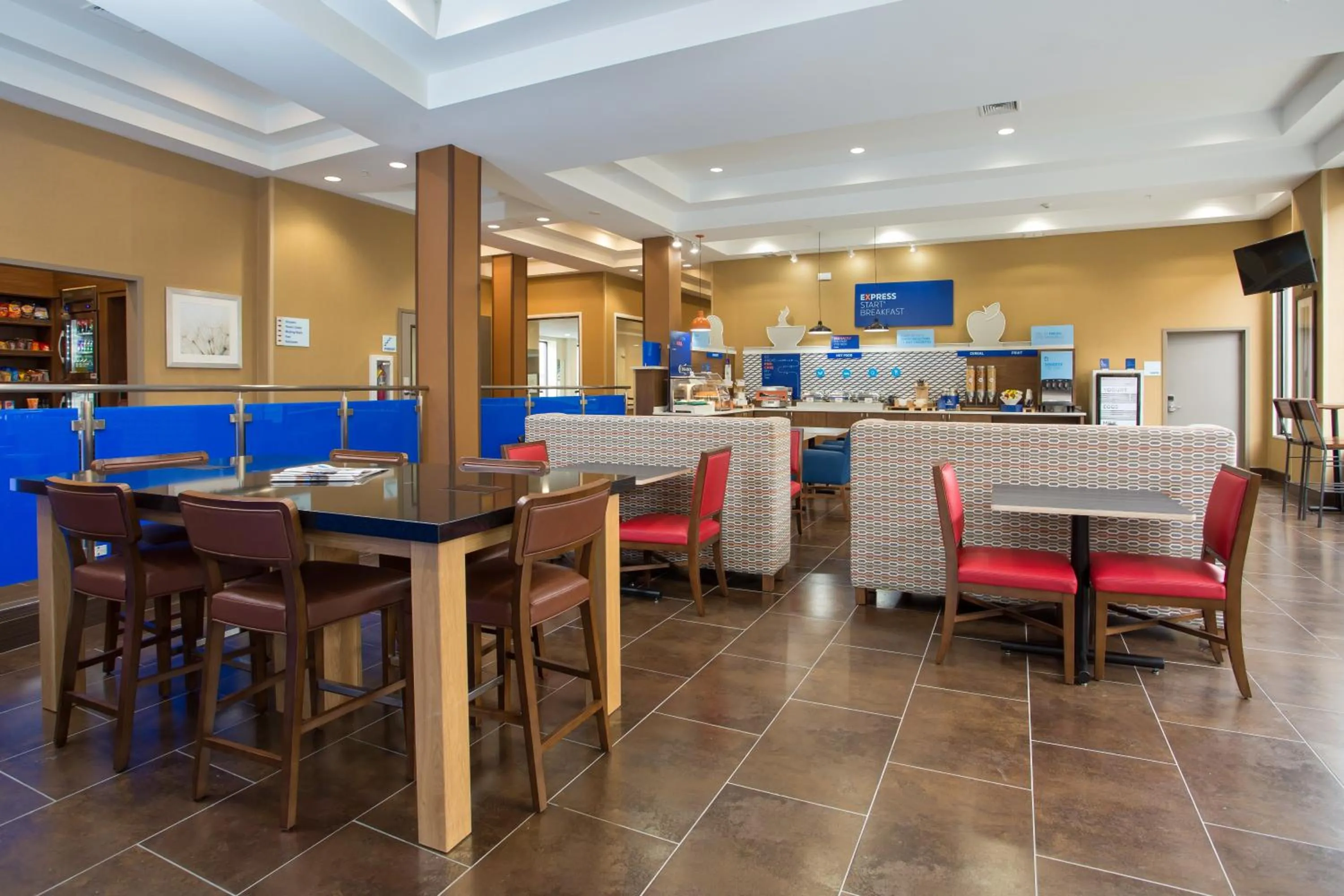 Breakfast in Holiday Inn Express - Springfield Downtown by IHG
