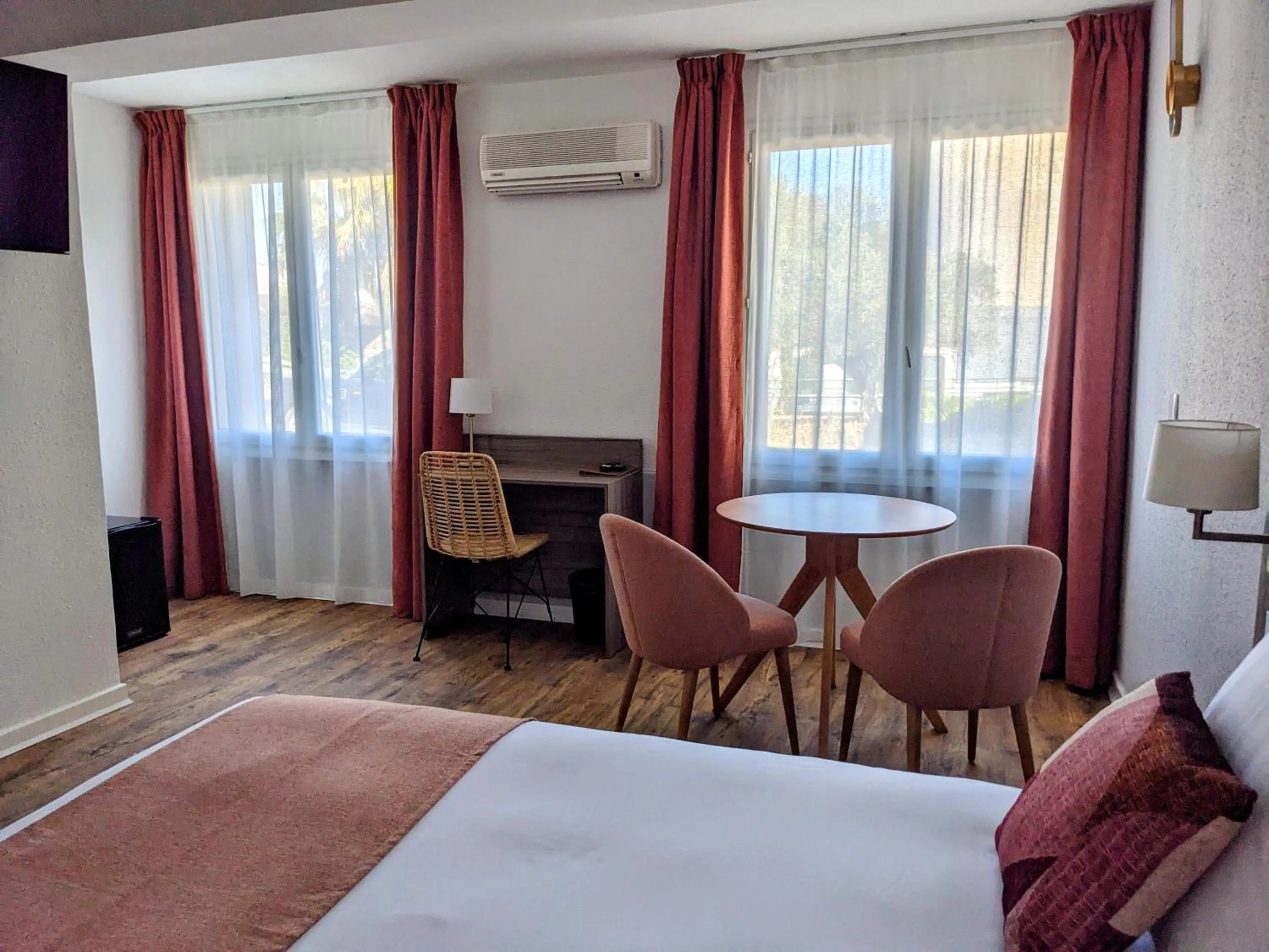 Suite - Vue sur Remparts in Maison des Croisades