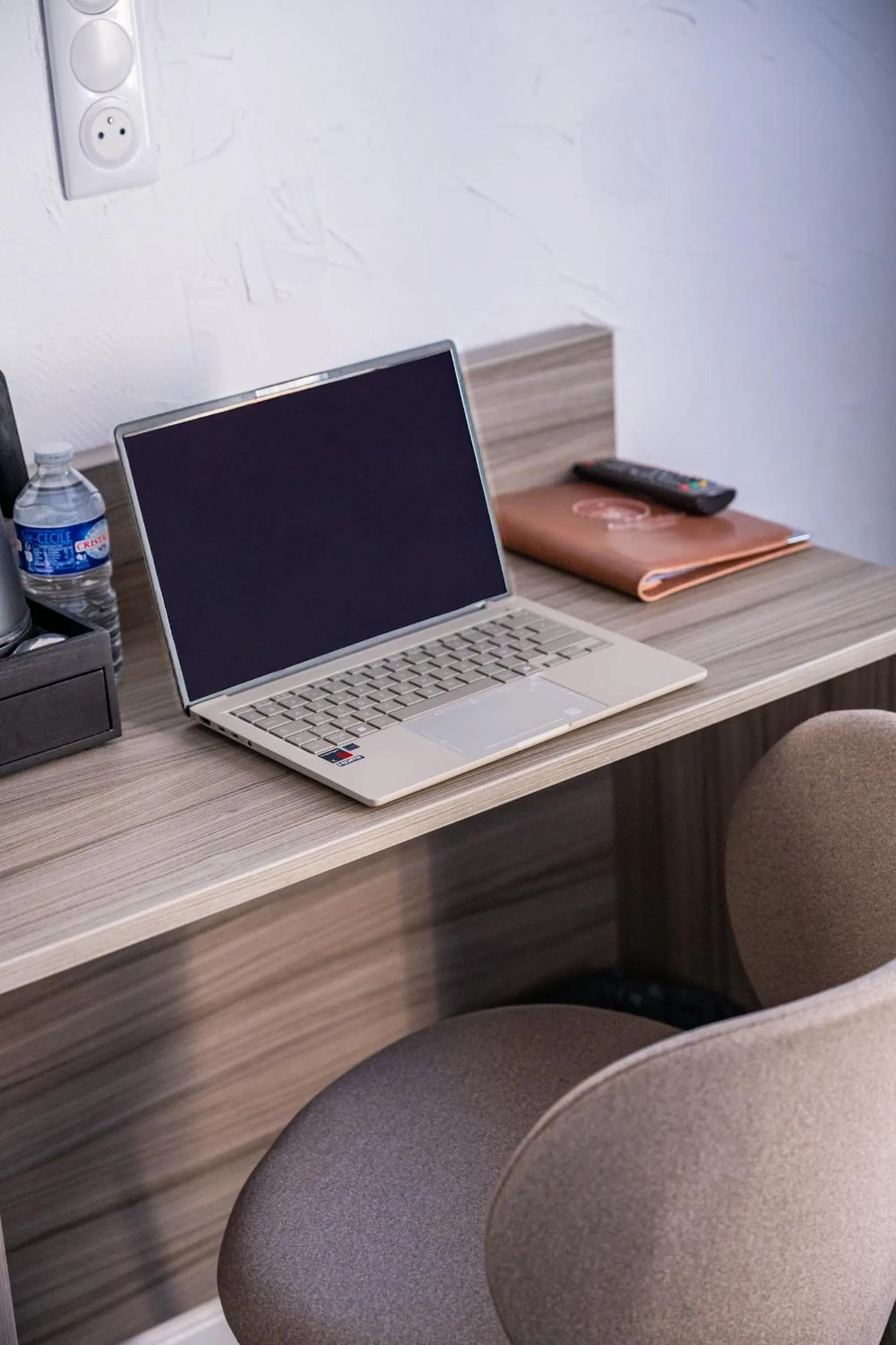 Bedroom in Hôtel La Maison des Croisades - Au pied des Remparts