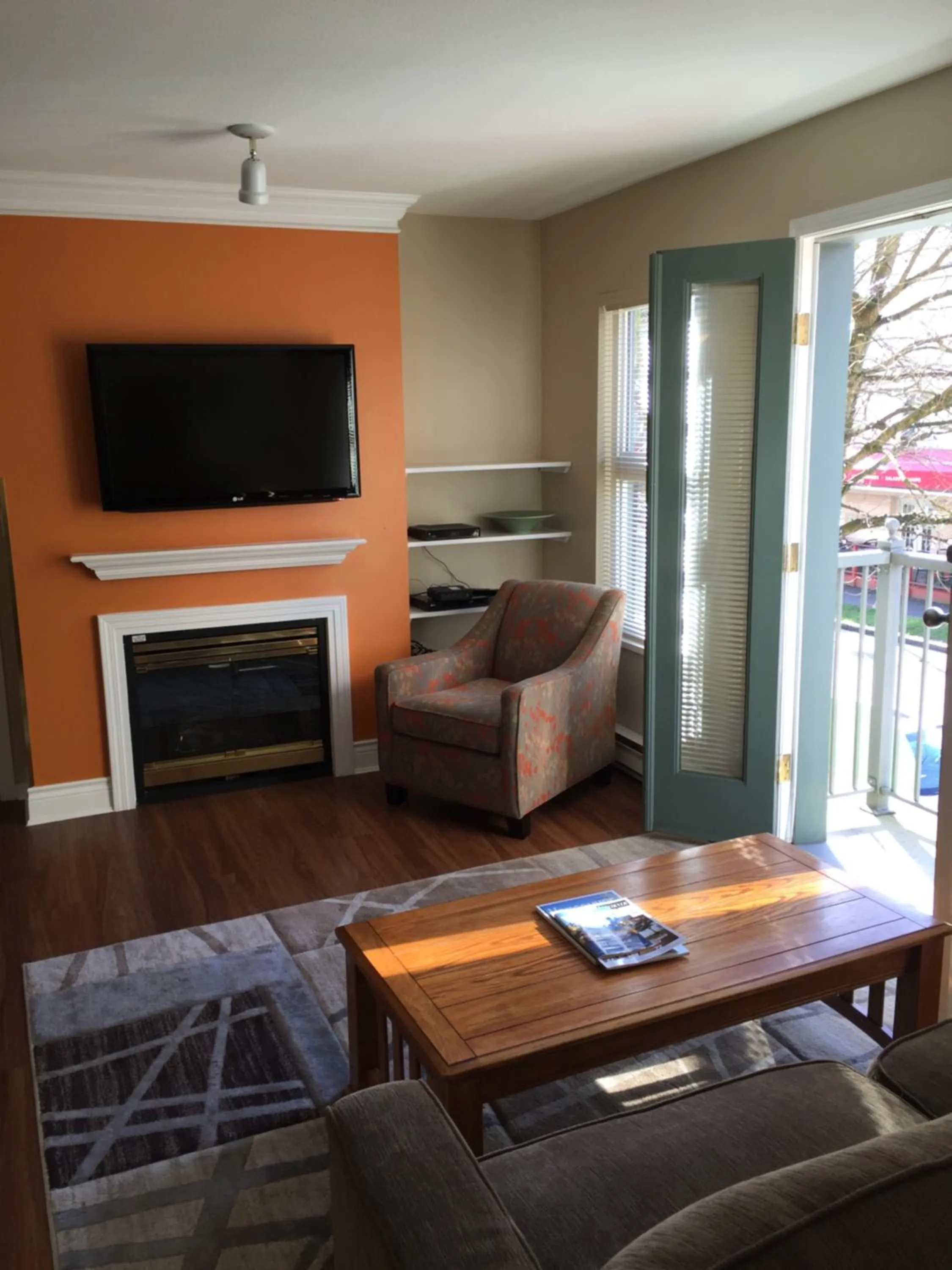 Living room in Times Square Suites Hotel