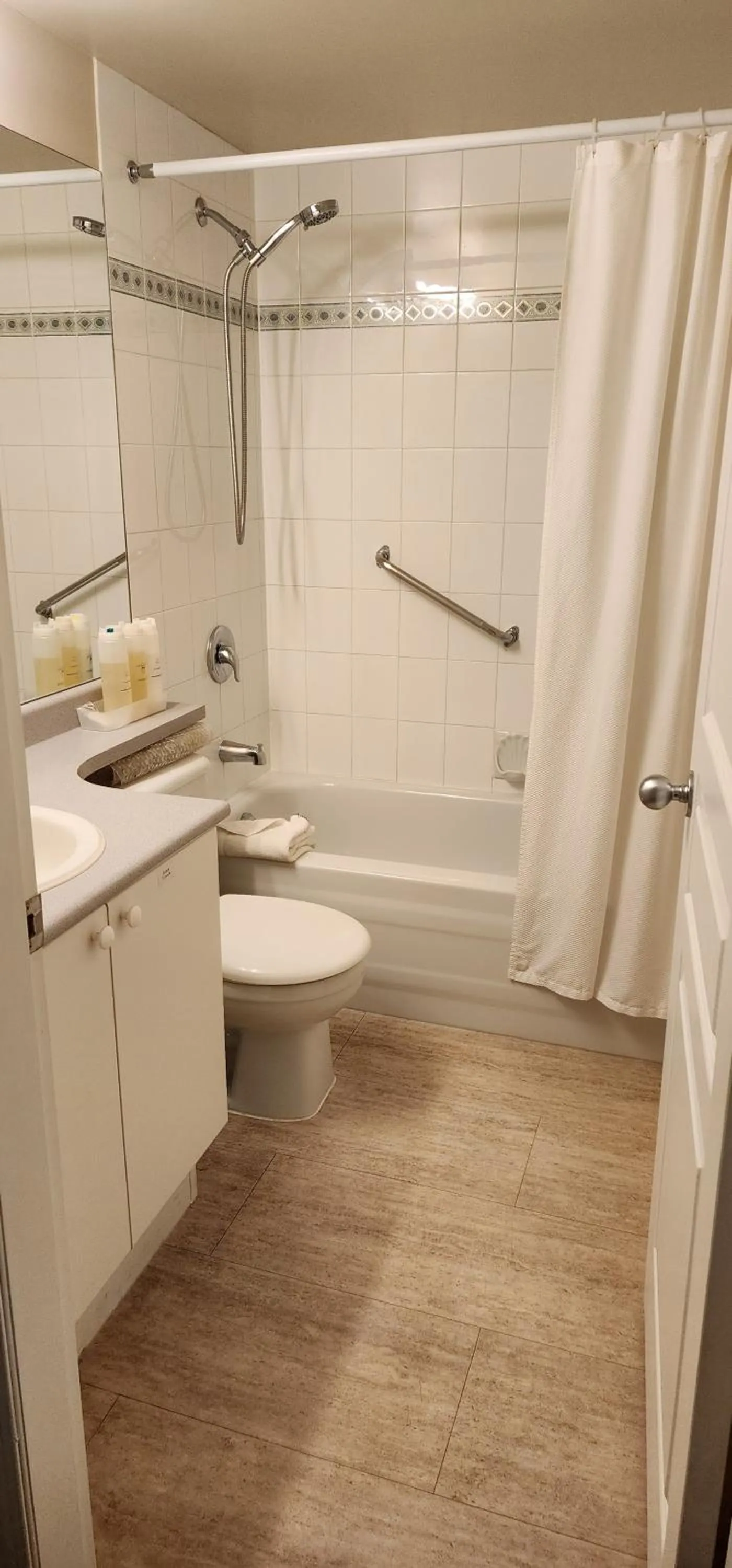 Bathroom in Times Square Suites Hotel