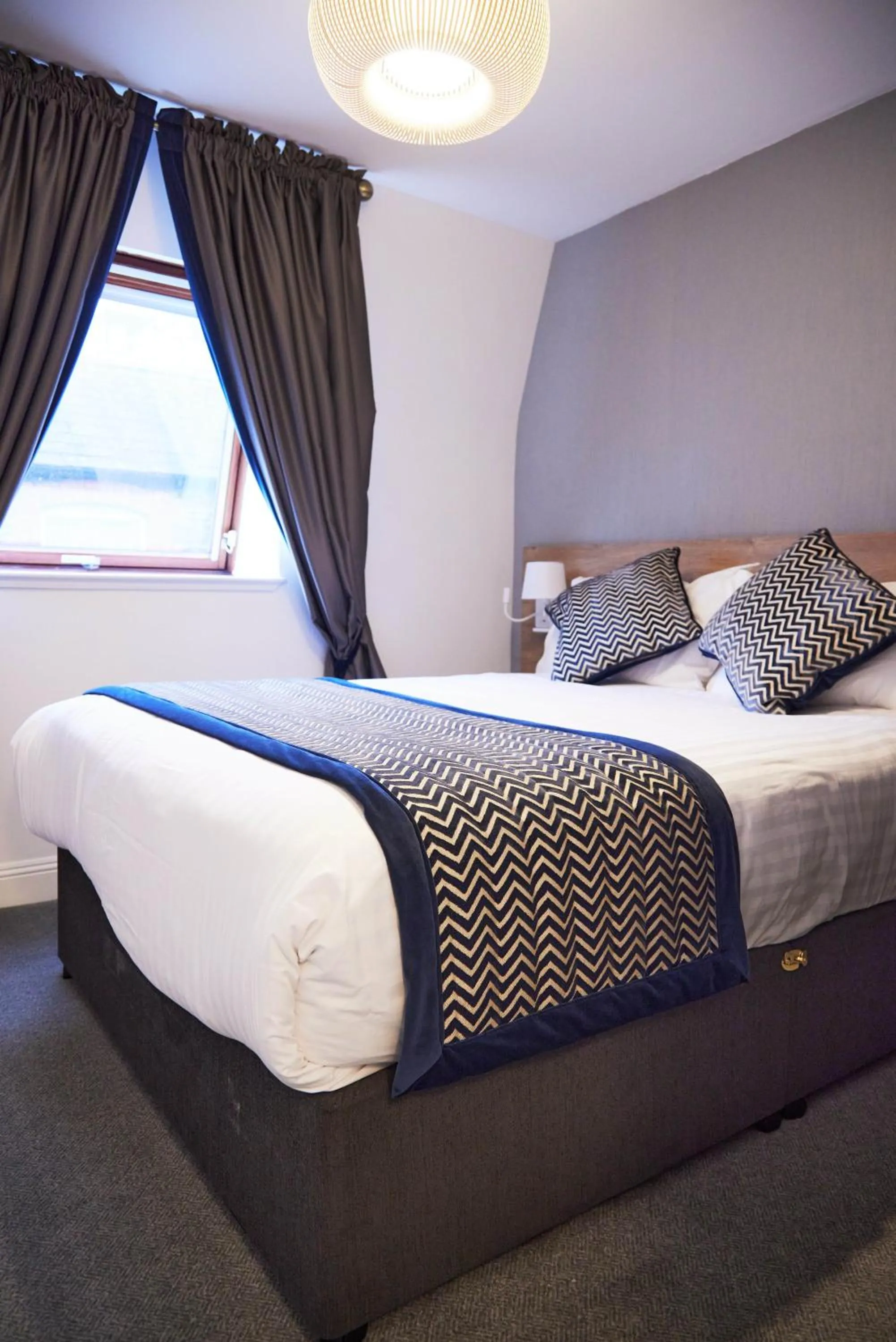 Bedroom, Bed in Hotel Isaacs Cork City