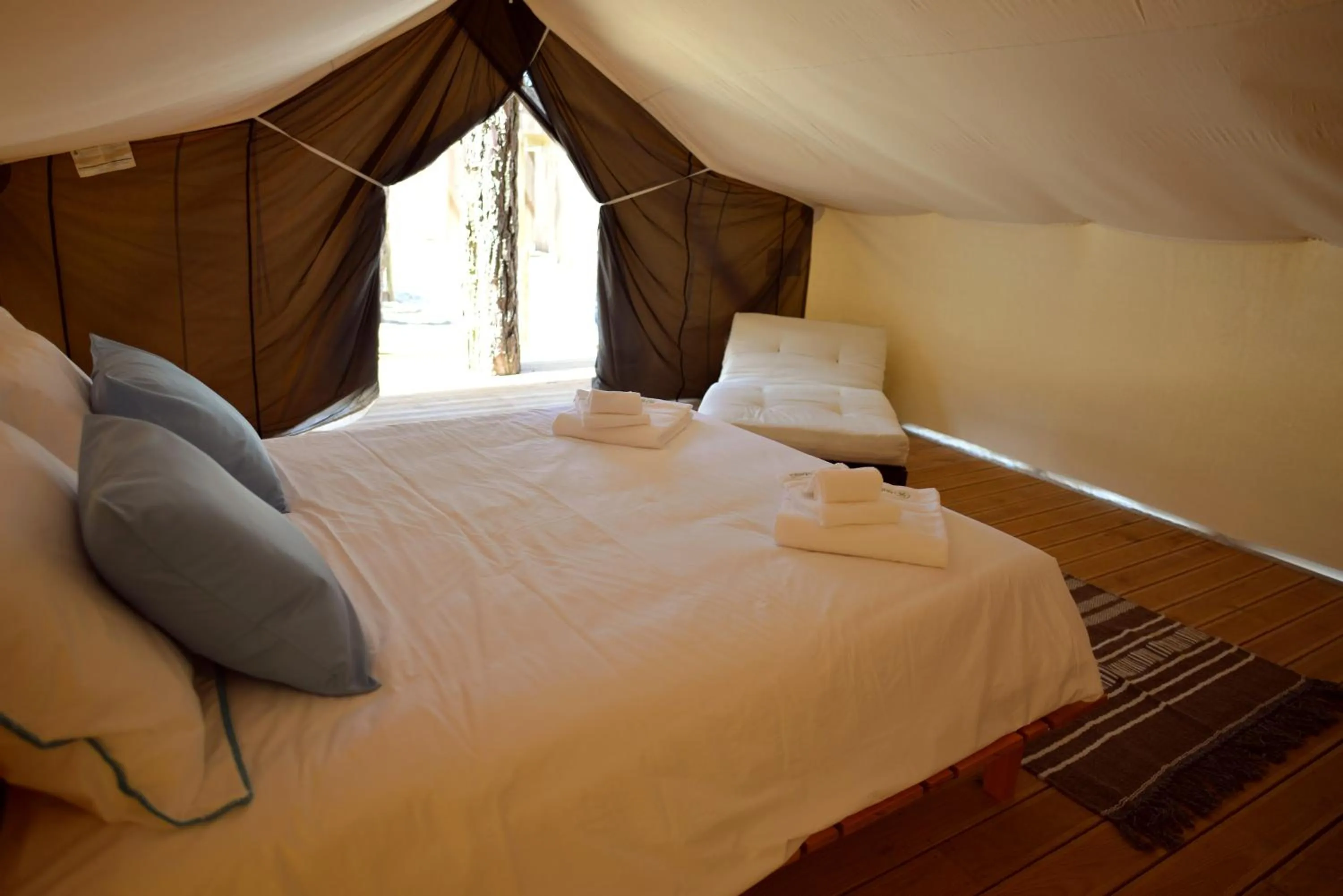 Bed in Bukubaki Eco Surf