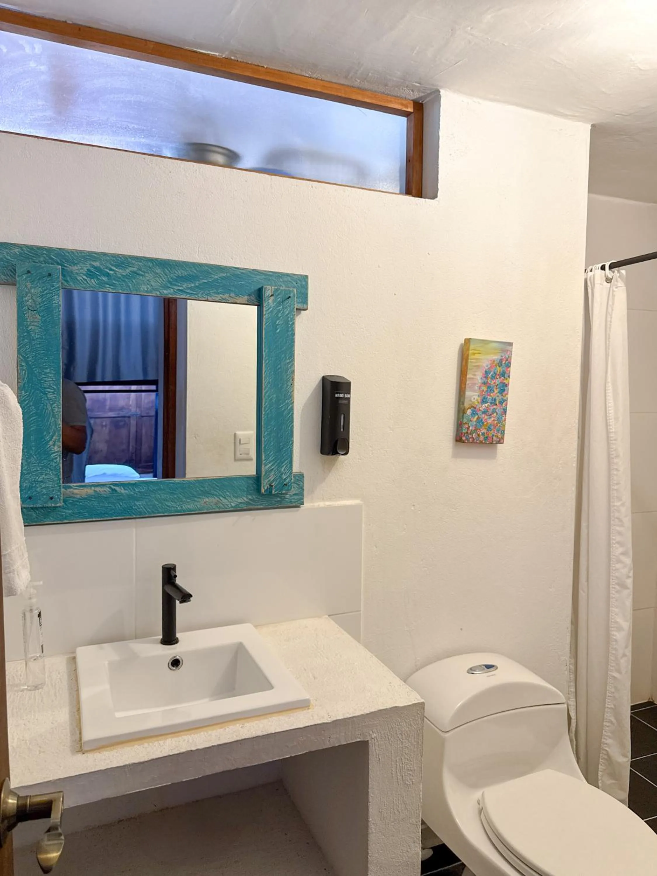 Bathroom in Traveler Hostel