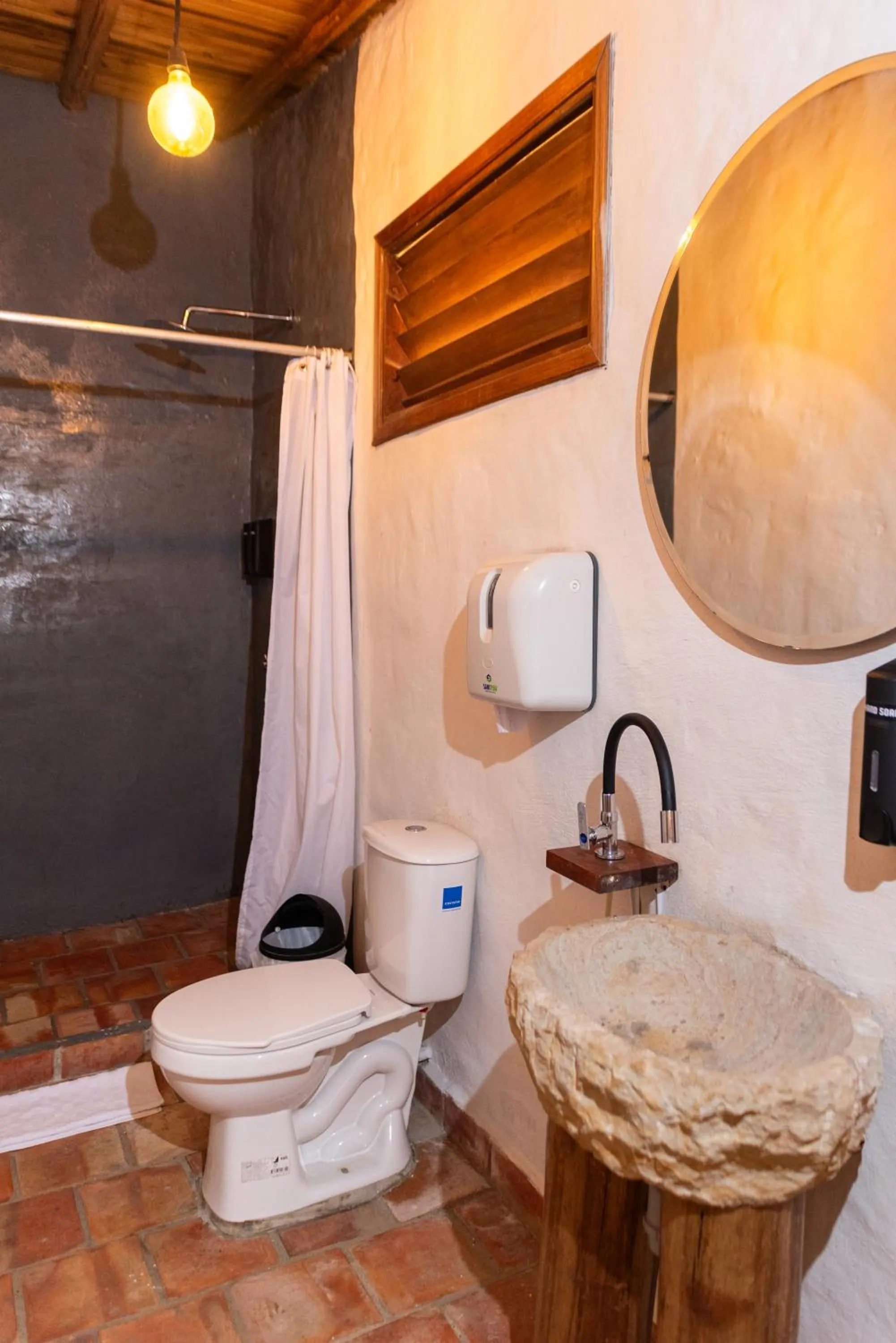 Bathroom in Traveler Hostel