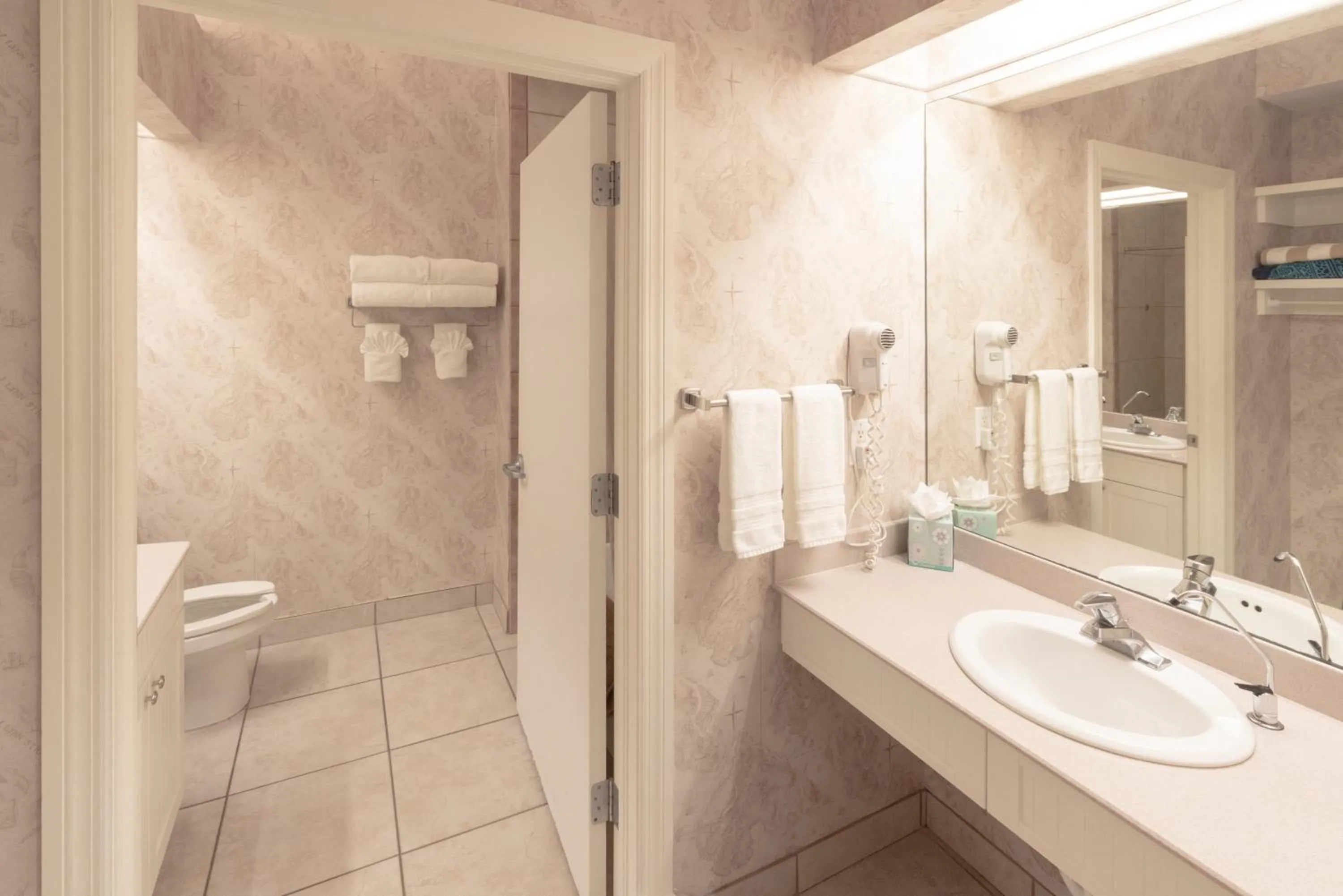 Bathroom in Sun Retreats Dunedin