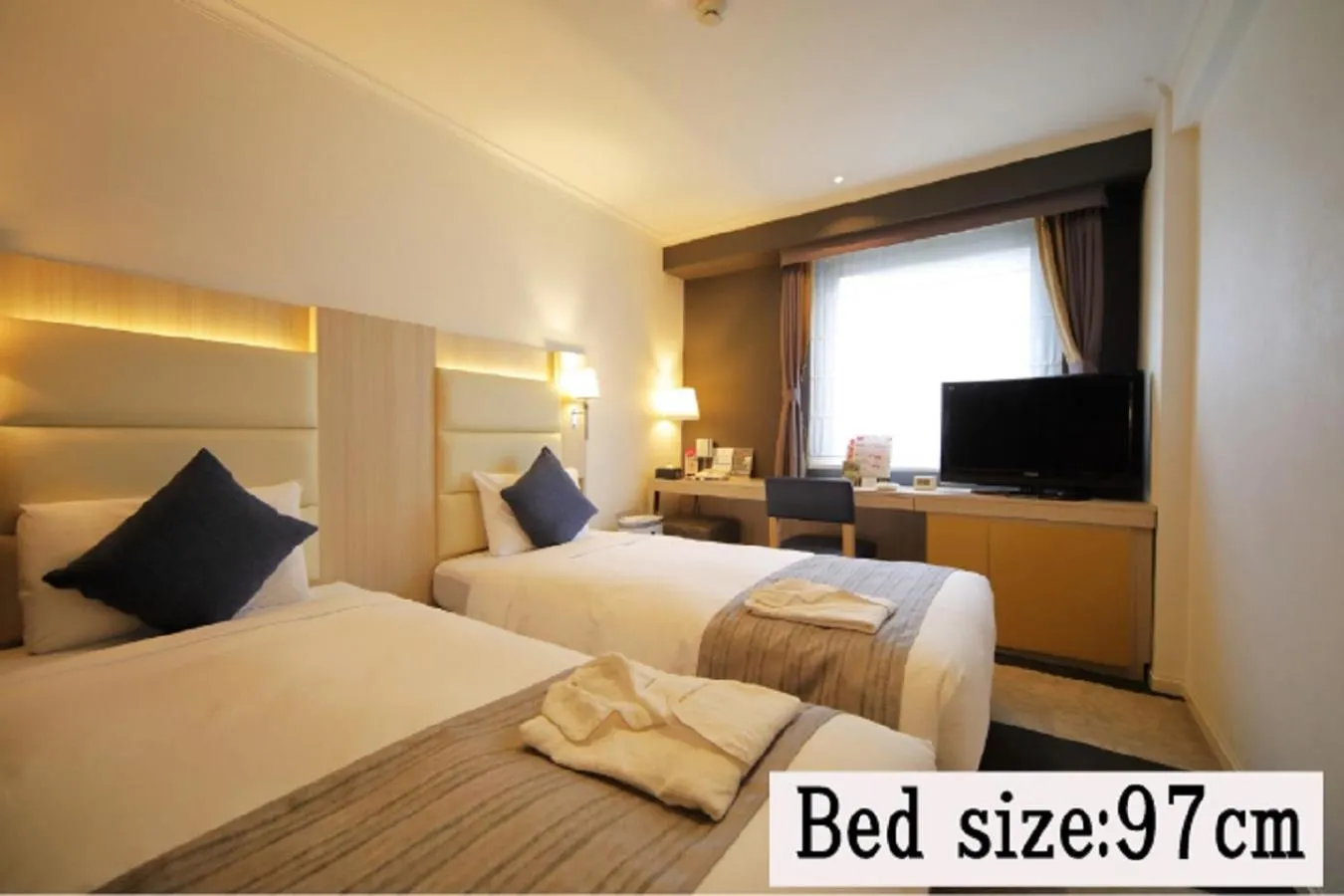 Photo of the whole room, Bed in Hotel Sunroute Stellar Ueno