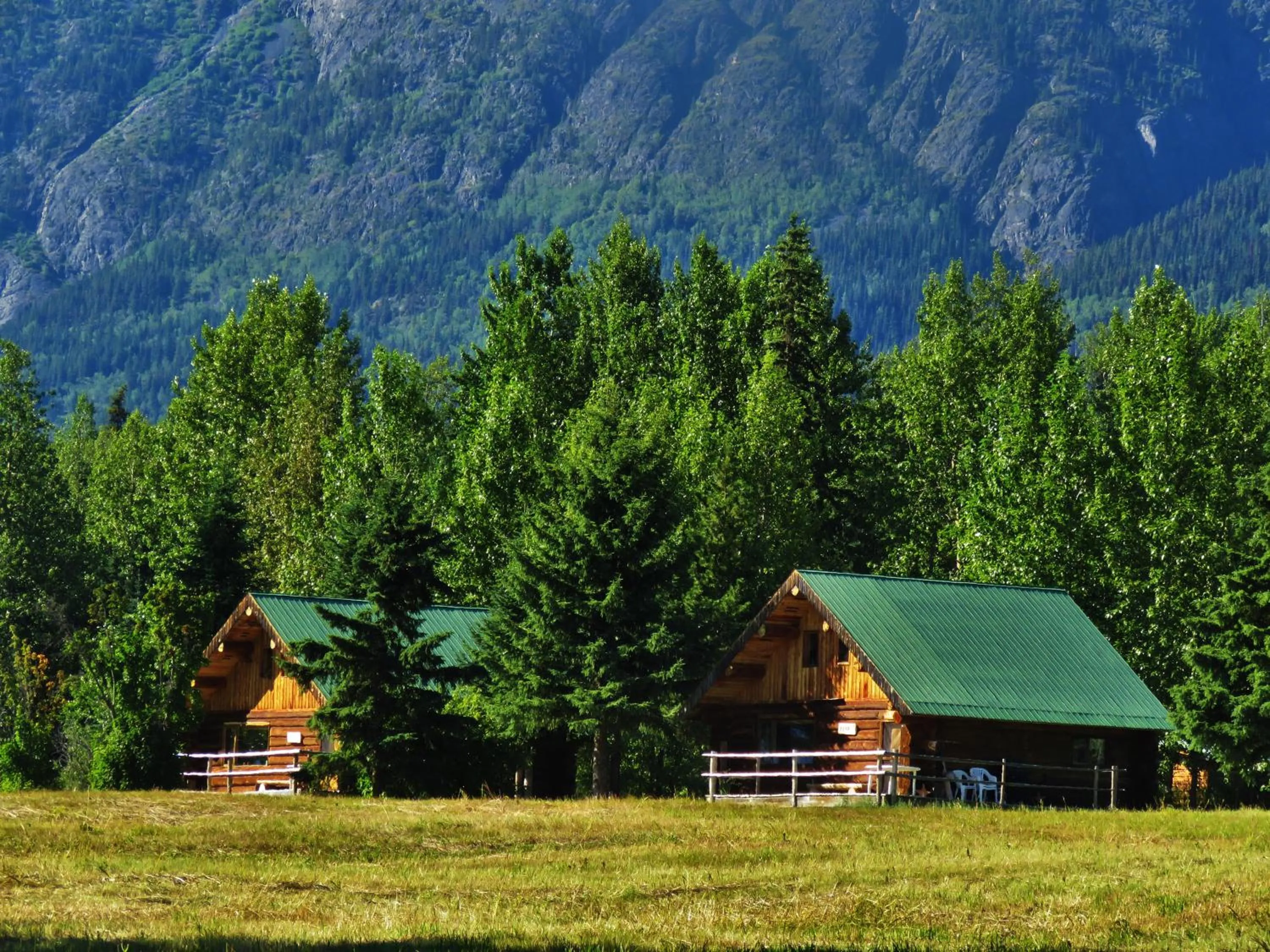 Facade/entrance in Rocky Ridge Resort-BC