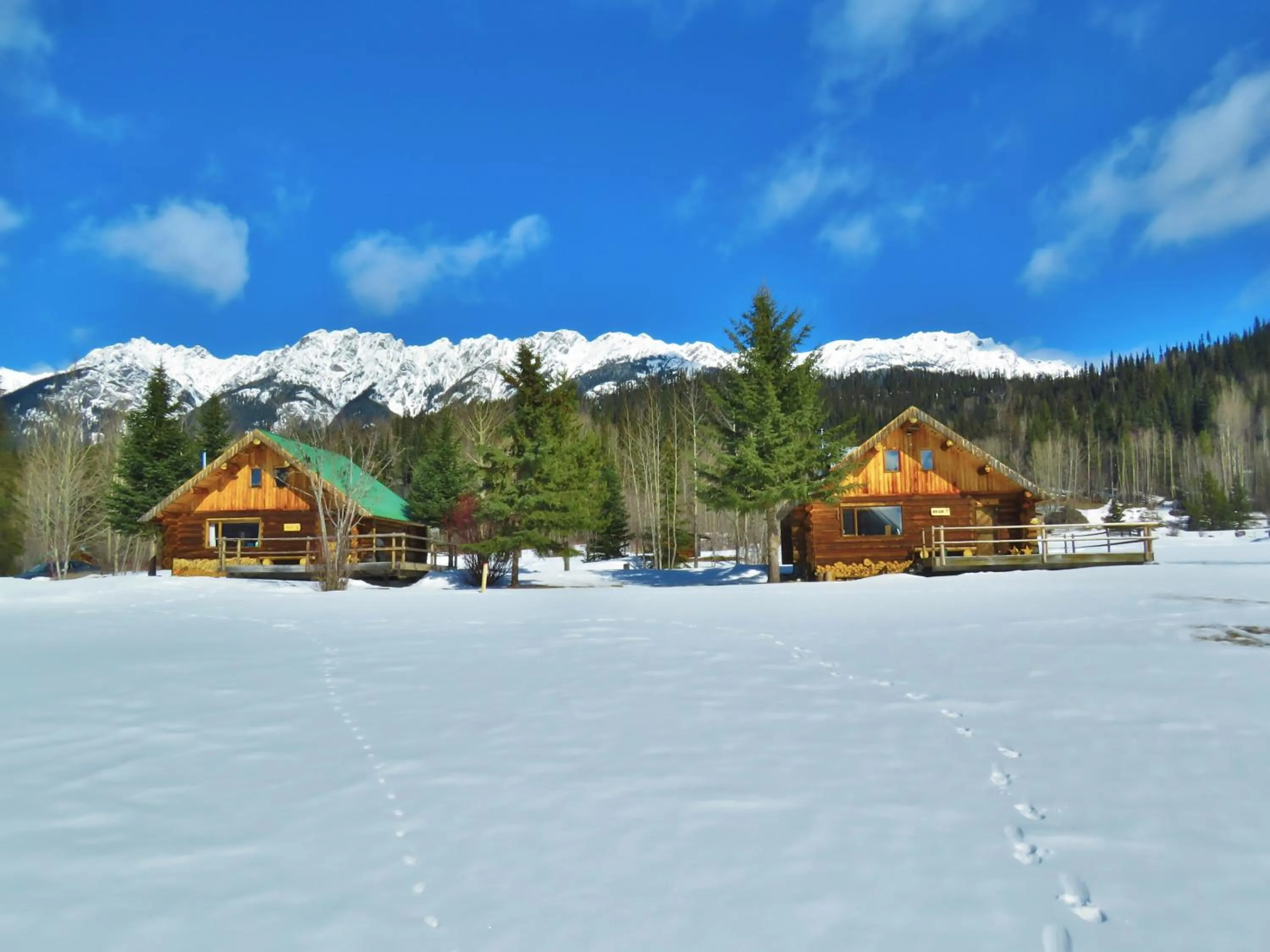 Facade/entrance in Rocky Ridge Resort-BC