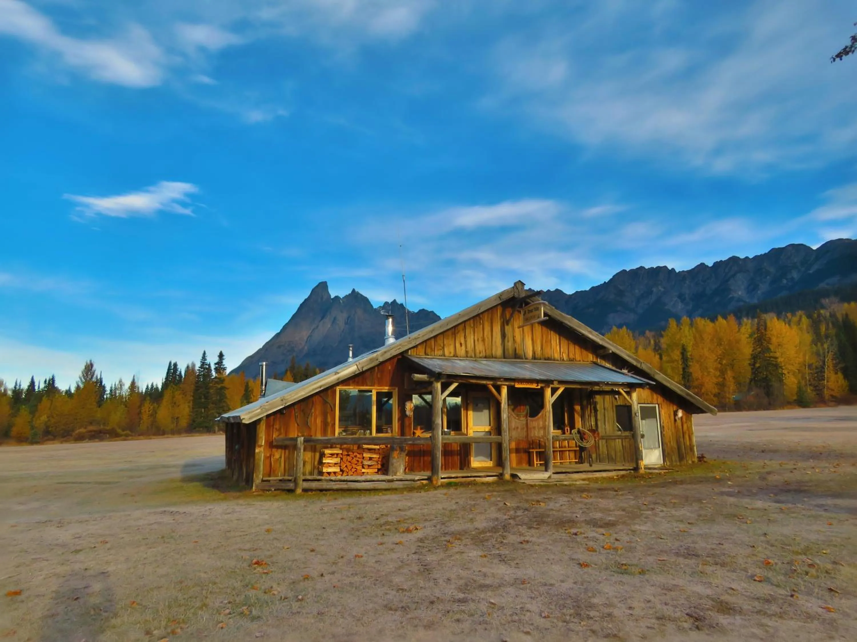 Property building in Rocky Ridge Resort-BC