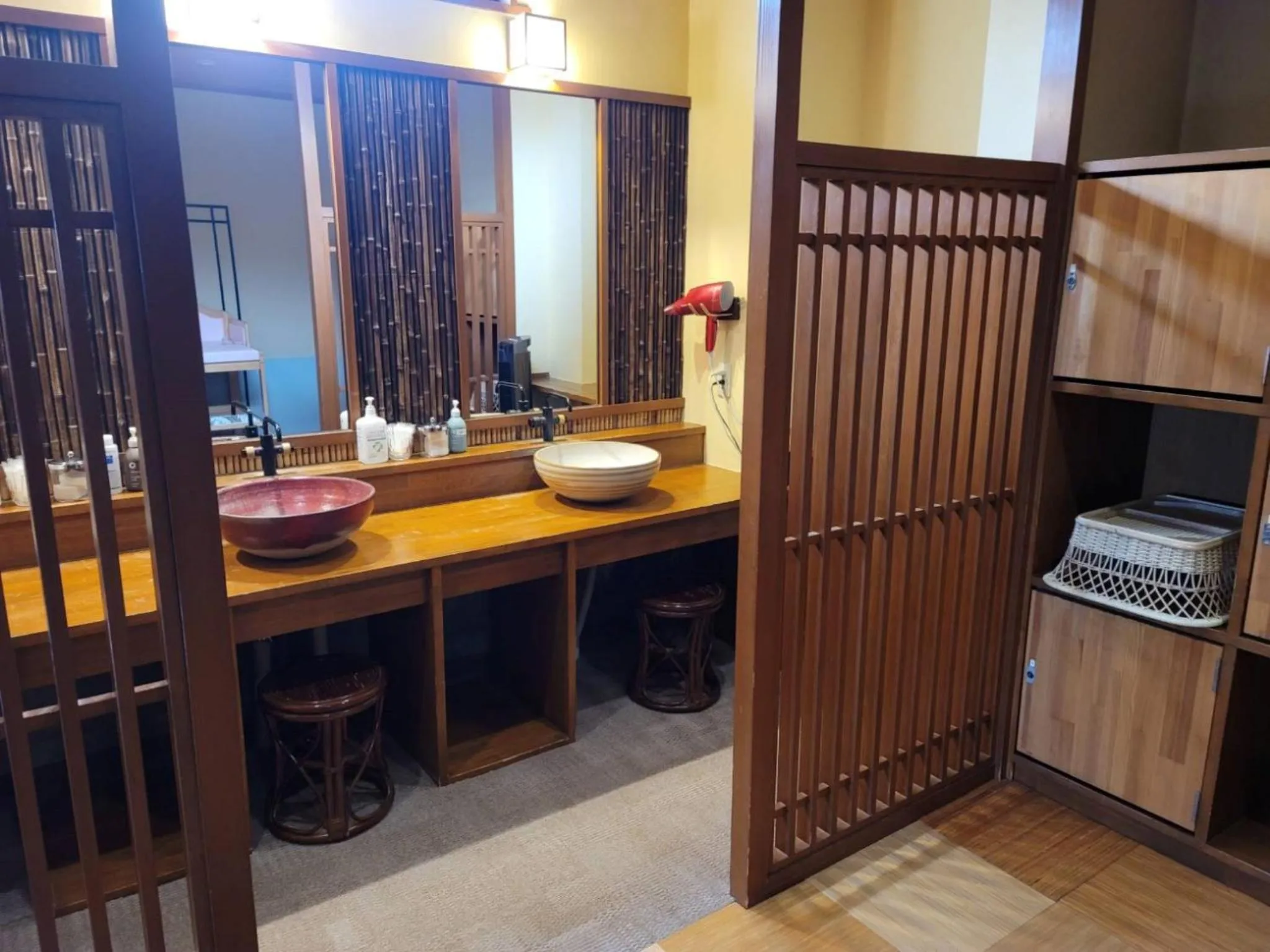 Public Bath in Hanaichi