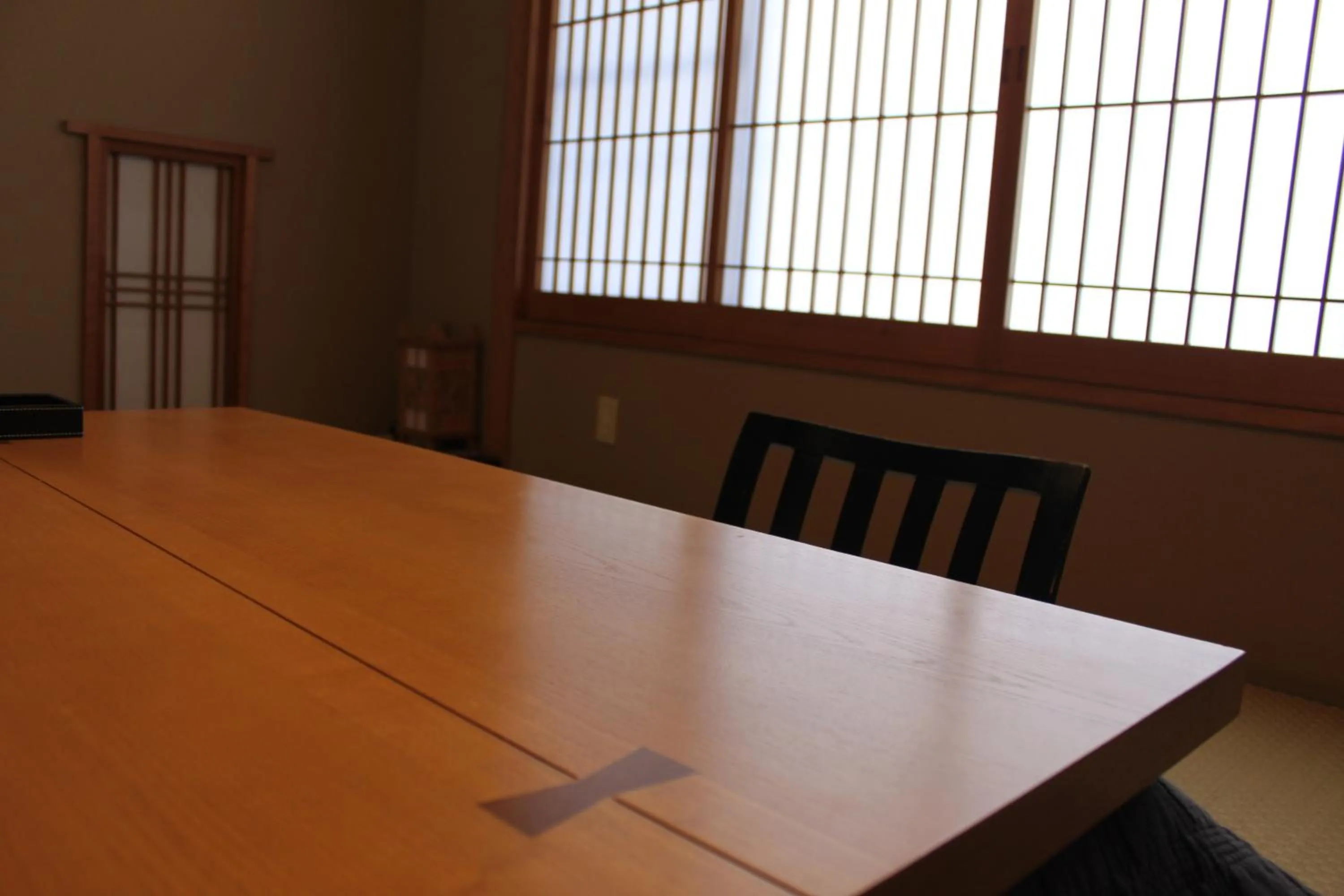 Photo of the whole room in Hanaichi