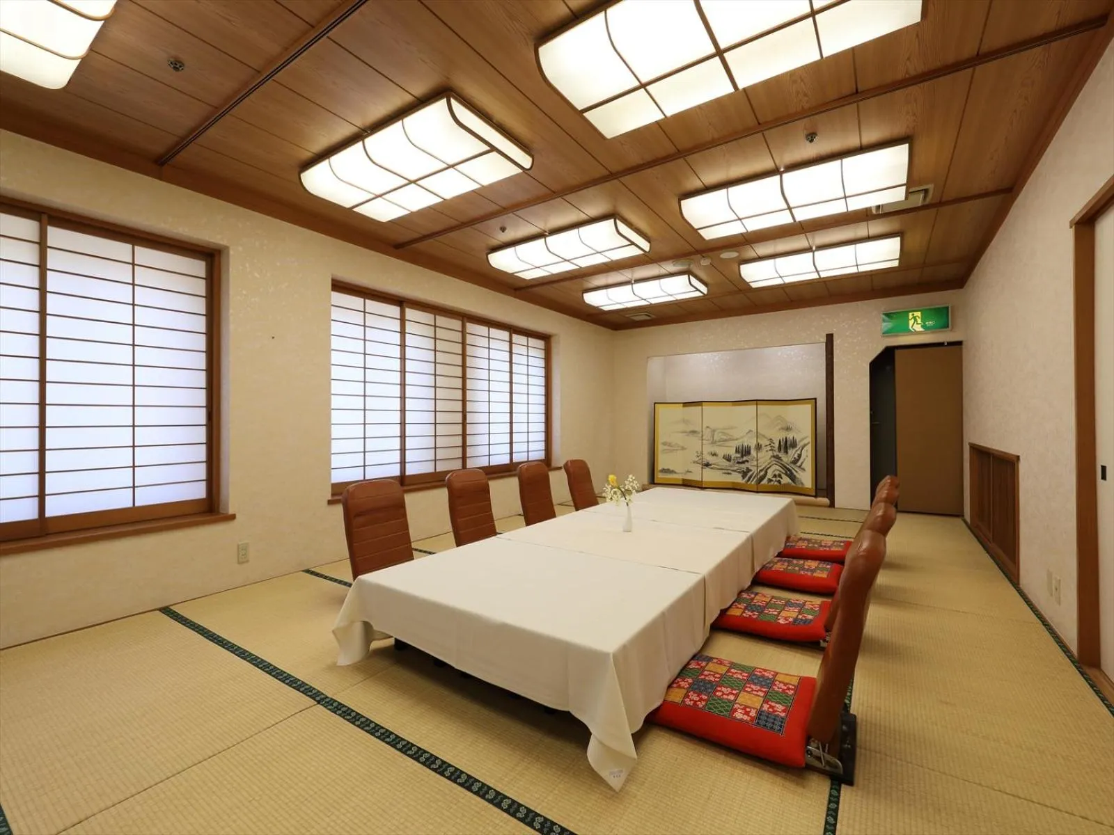 Banquet/Function facilities, Bed in Garden hotel Shiunkaku Higashimatsuyama