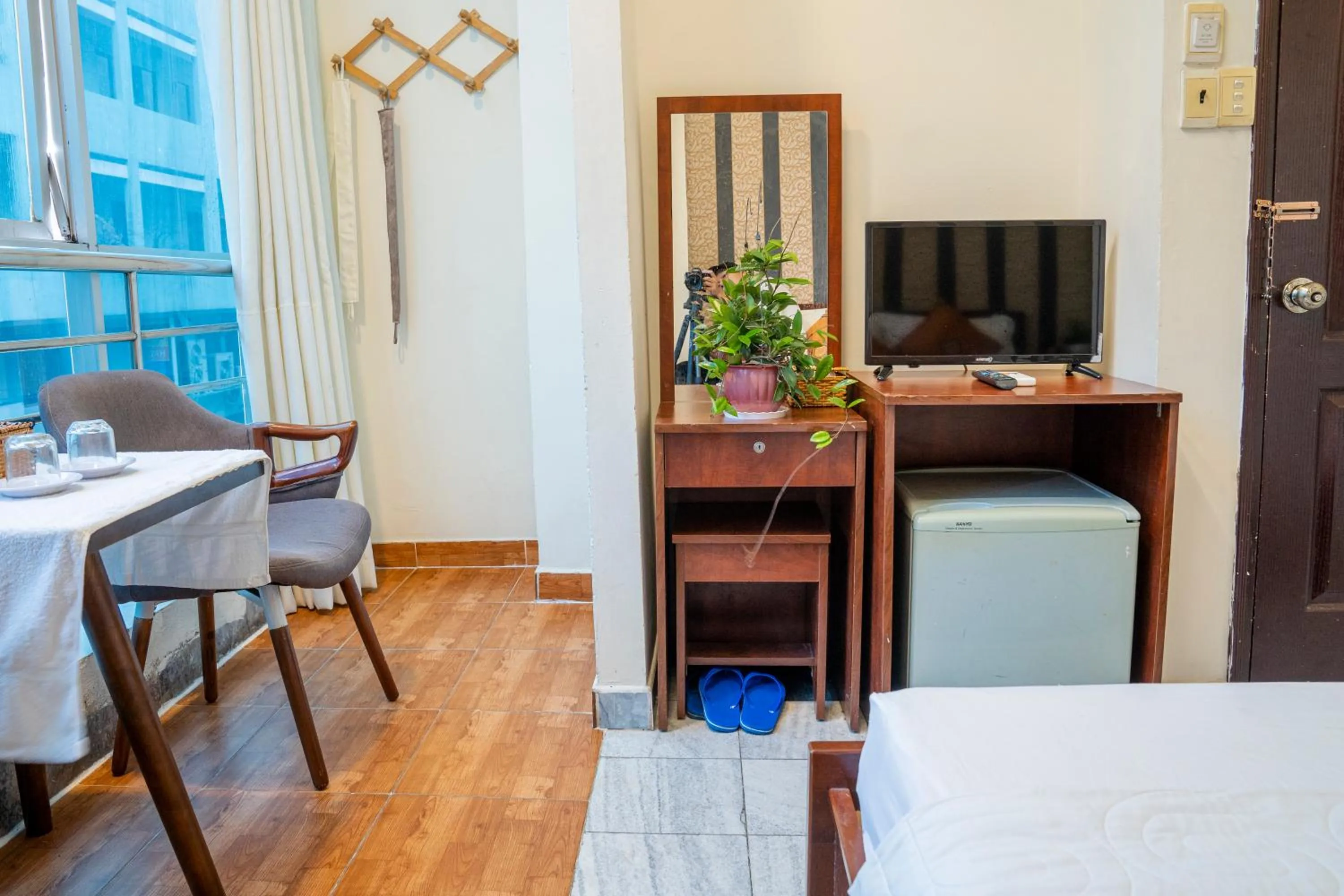 TV and multimedia, Bed in Aqua Kim Long Hotel