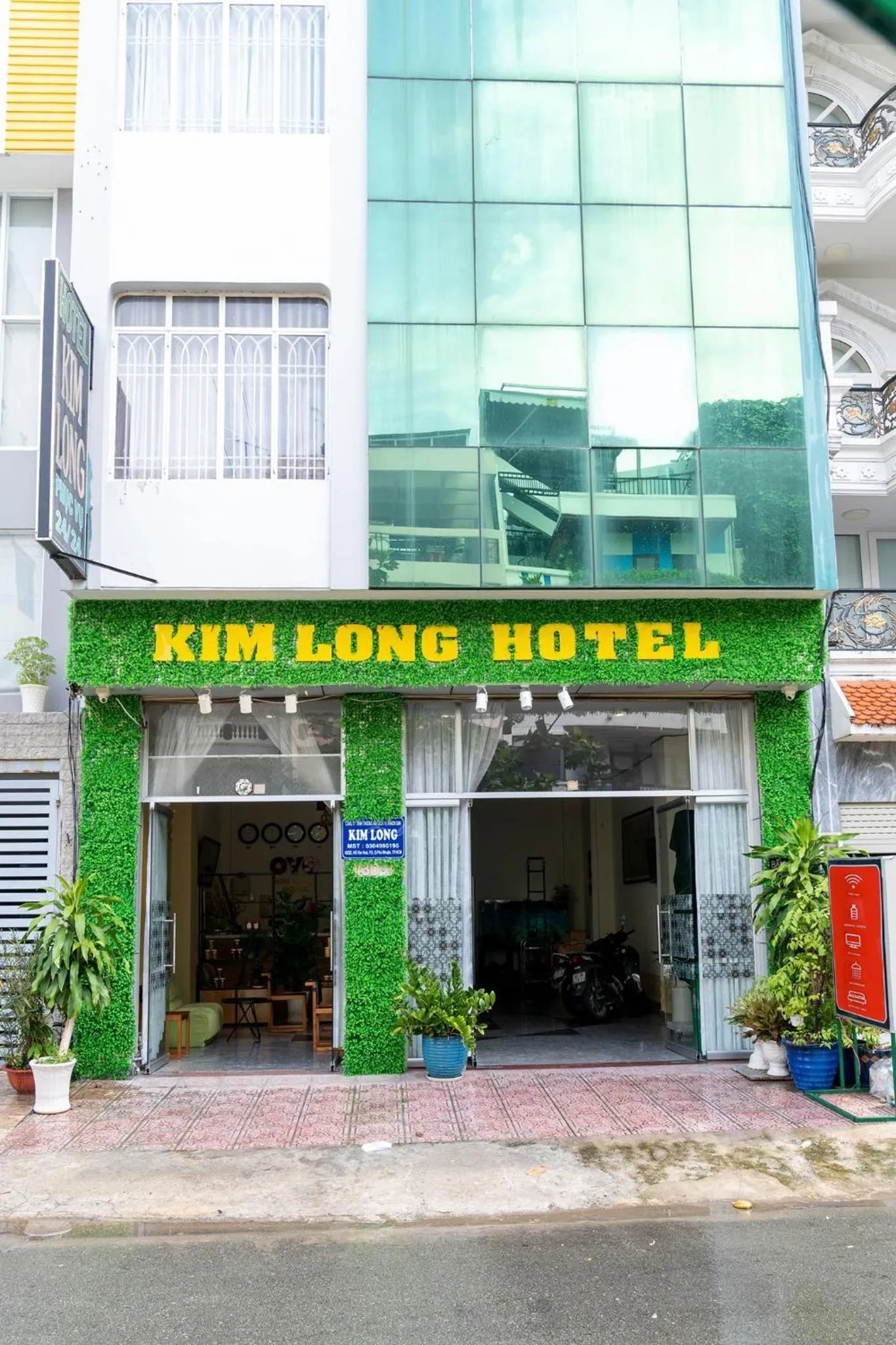 Facade/entrance in Aqua Kim Long Hotel