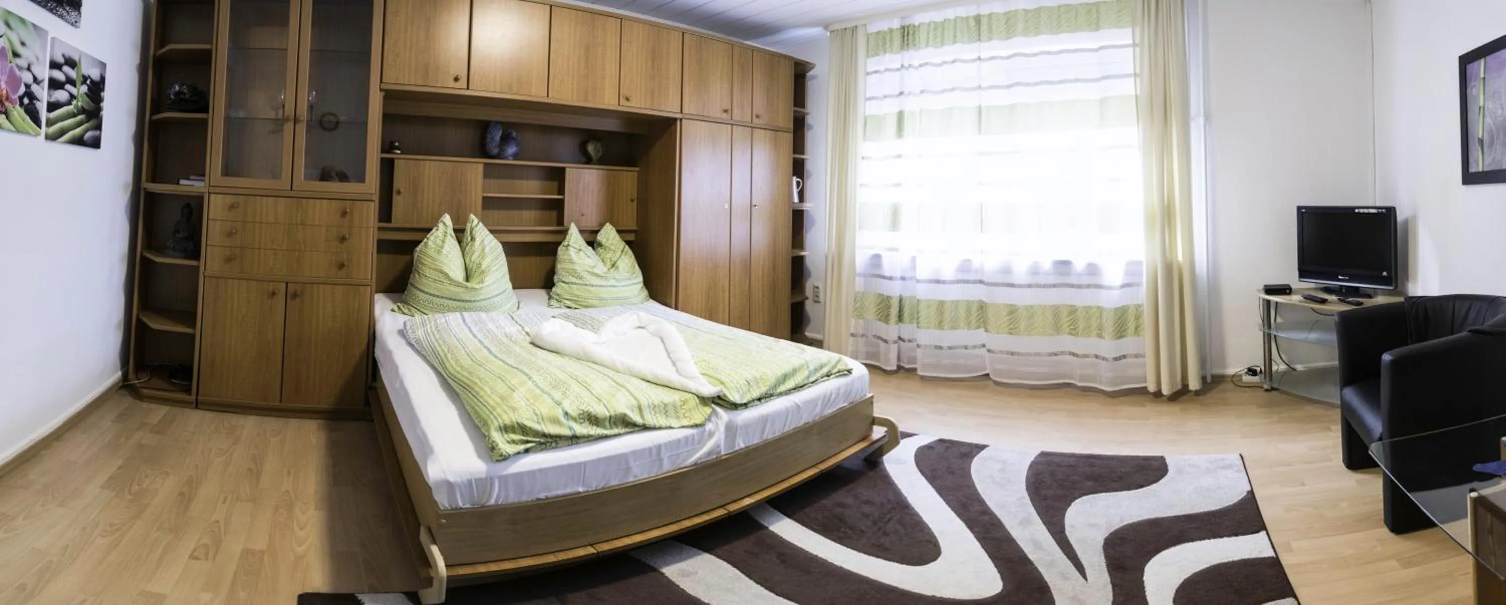 Apartment Fronthouse Double Bed EG 01 in Apartment in Innenstadtnähe