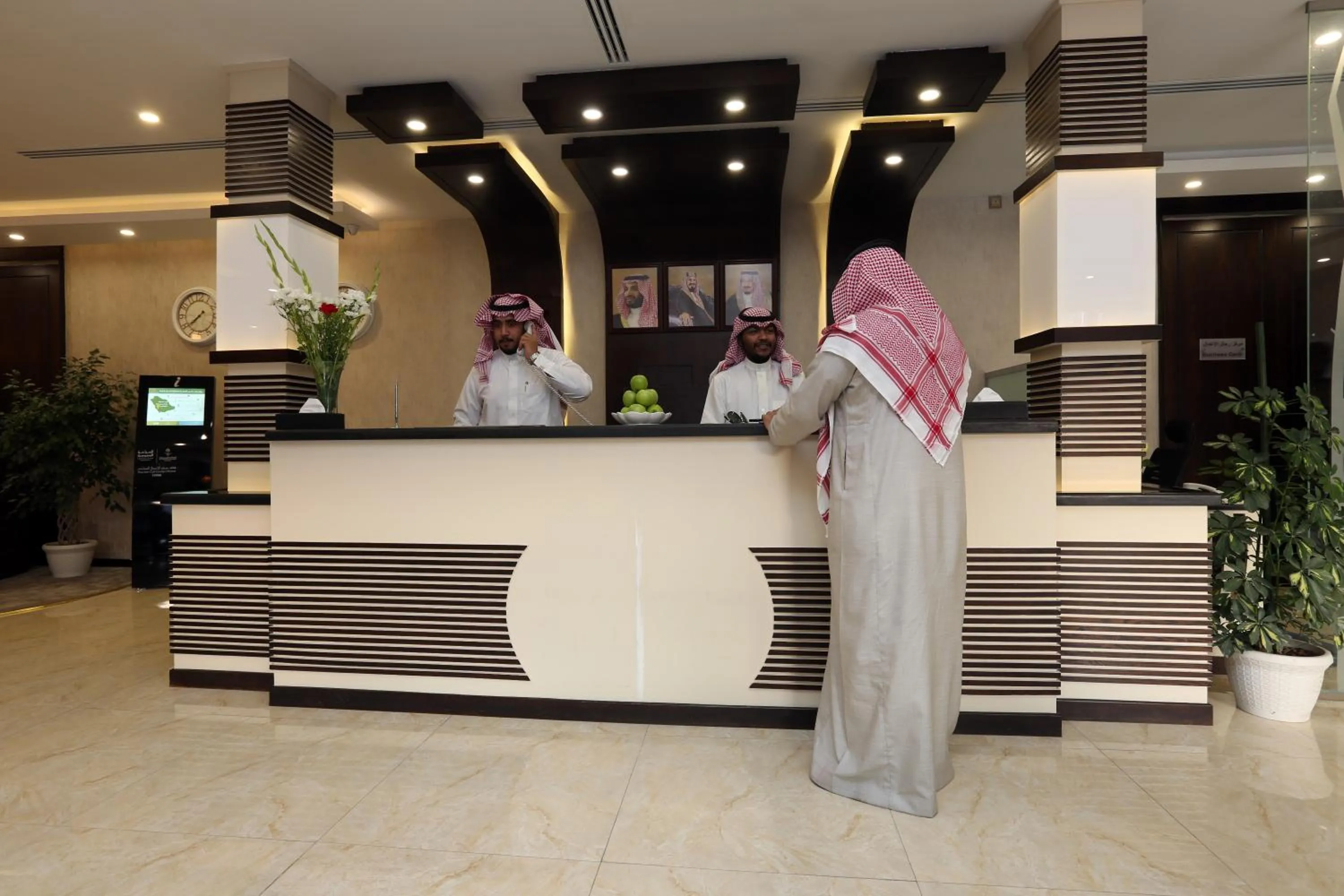 Lobby or reception in Al Muhaidb Residence Al Ahsa