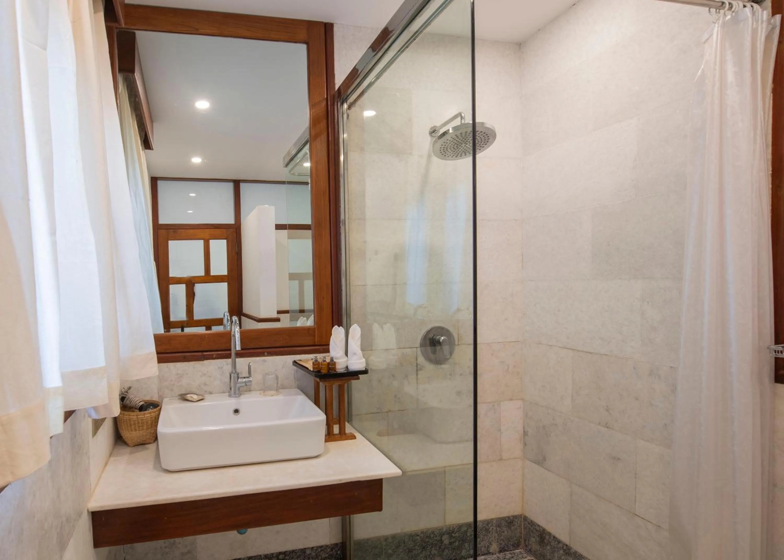 Bathroom in Popa Garden Resort