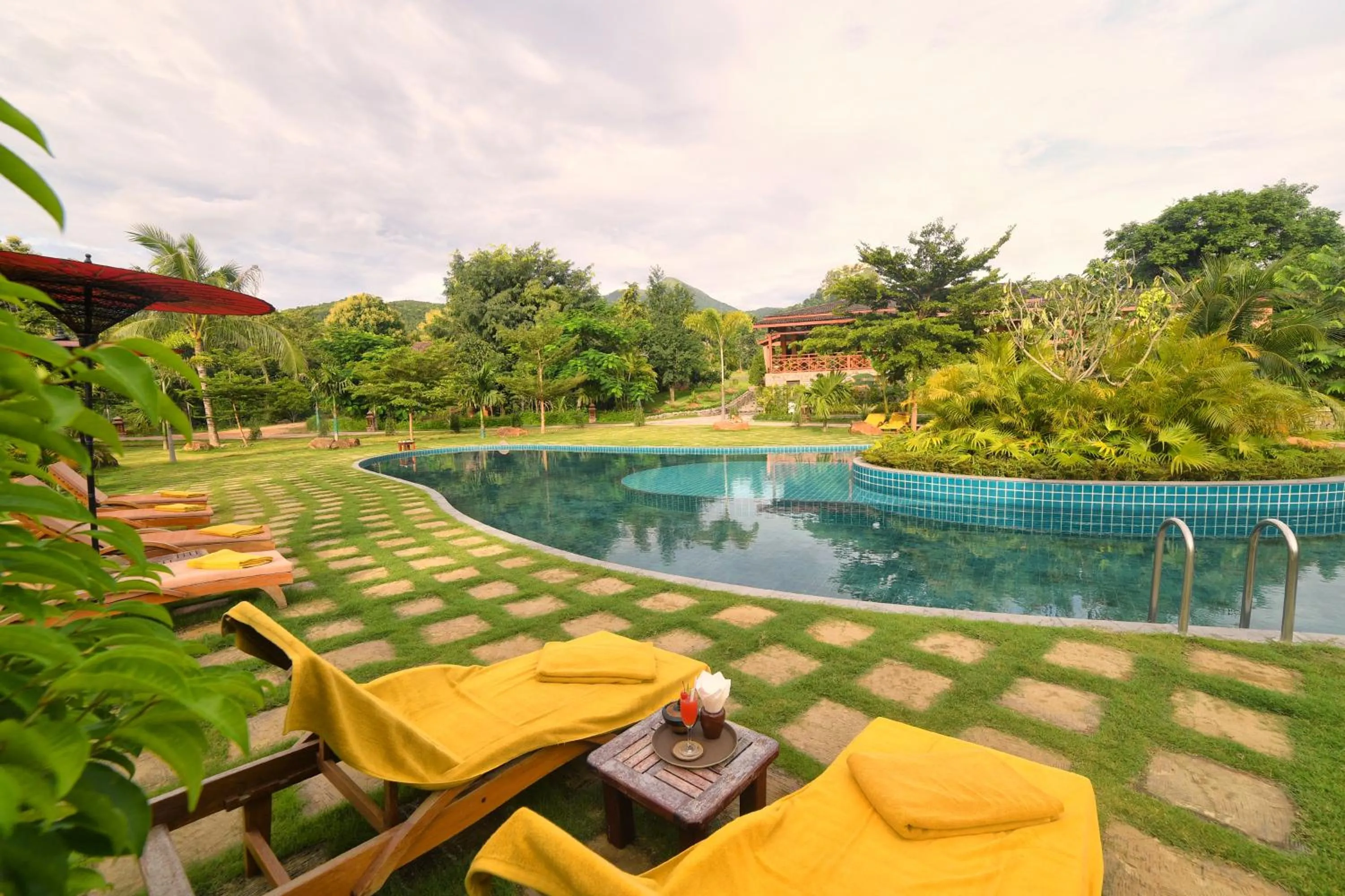 Swimming pool in Popa Garden Resort