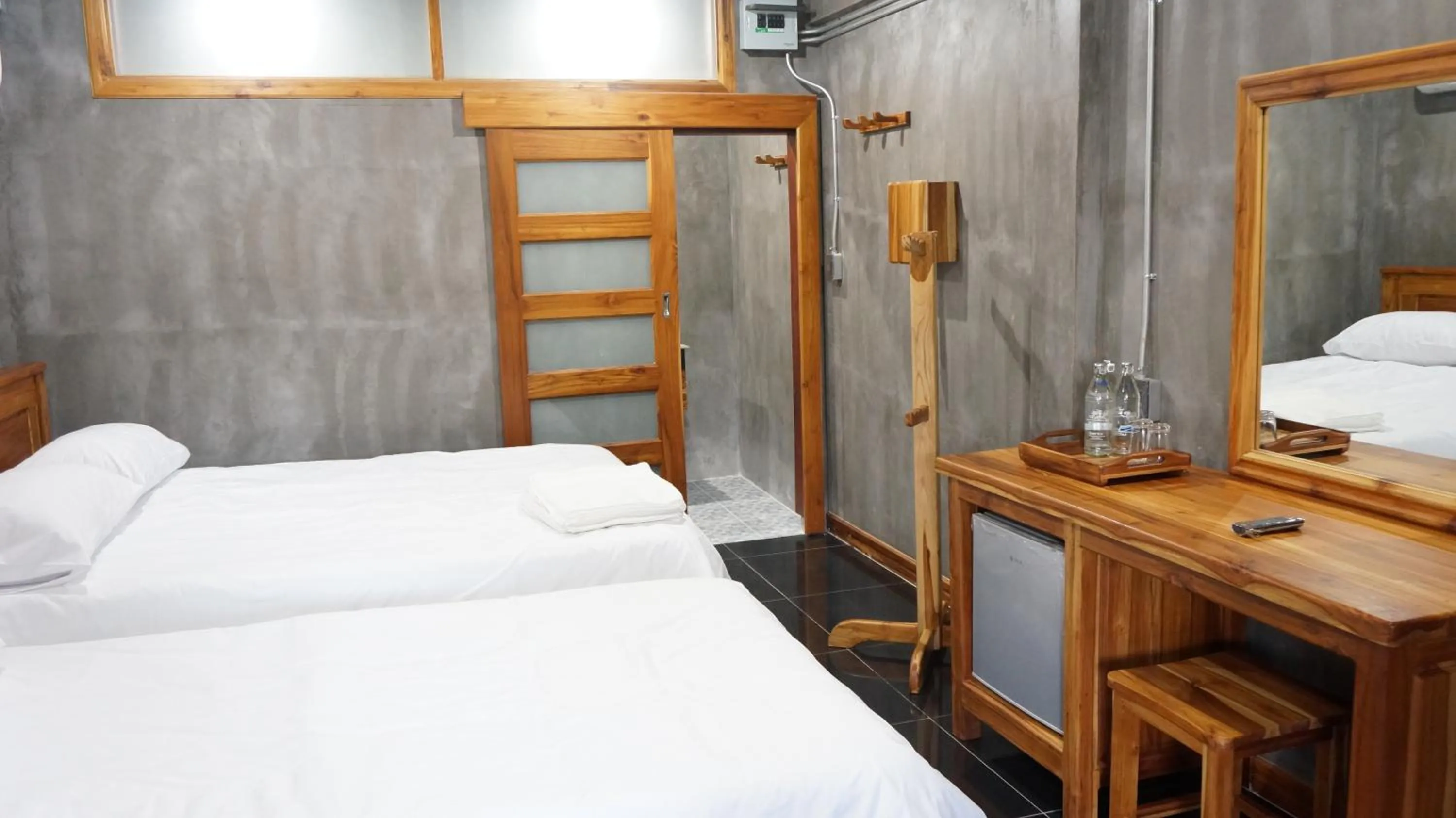 Bed in Thongphaphum River