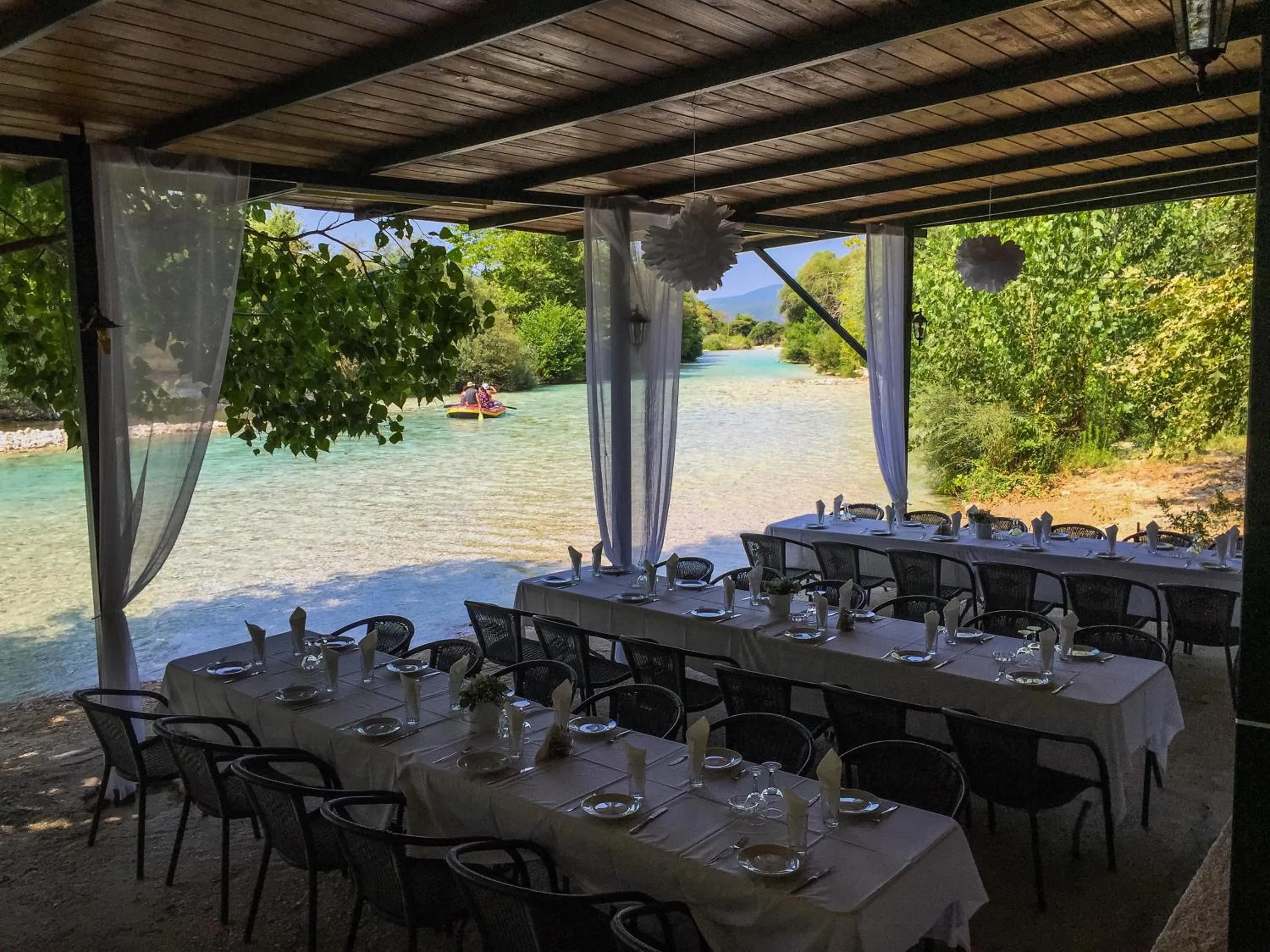 Restaurant/places to eat in Acheron Springs-Markou Ilias