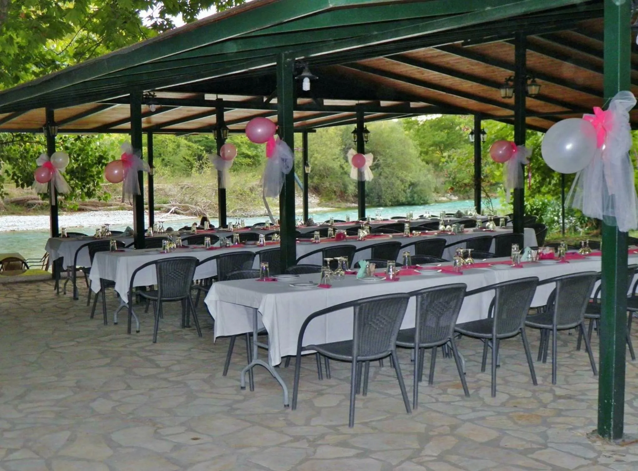 Restaurant/places to eat in Acheron Springs-Markou Ilias