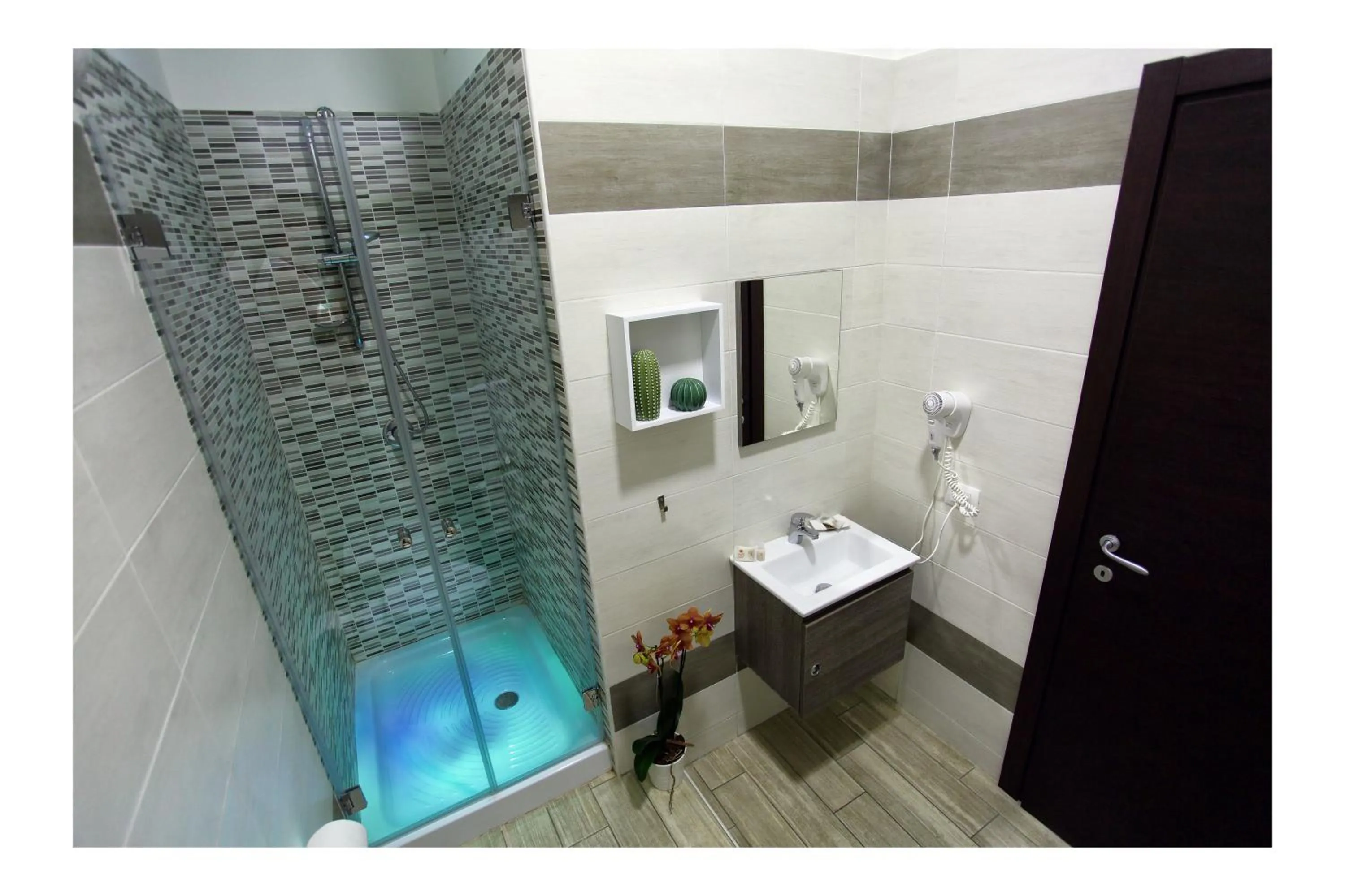 Bathroom in Napoli City Rooms