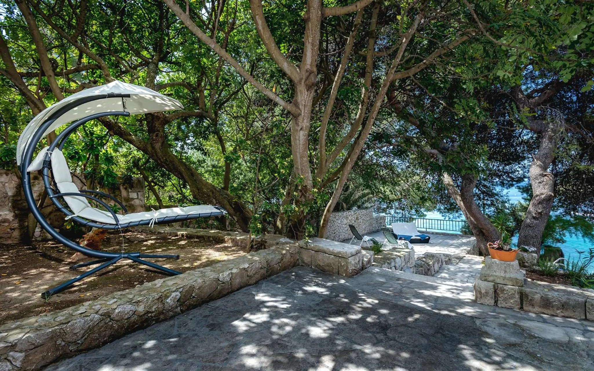 Garden in Pine Beach Villa
