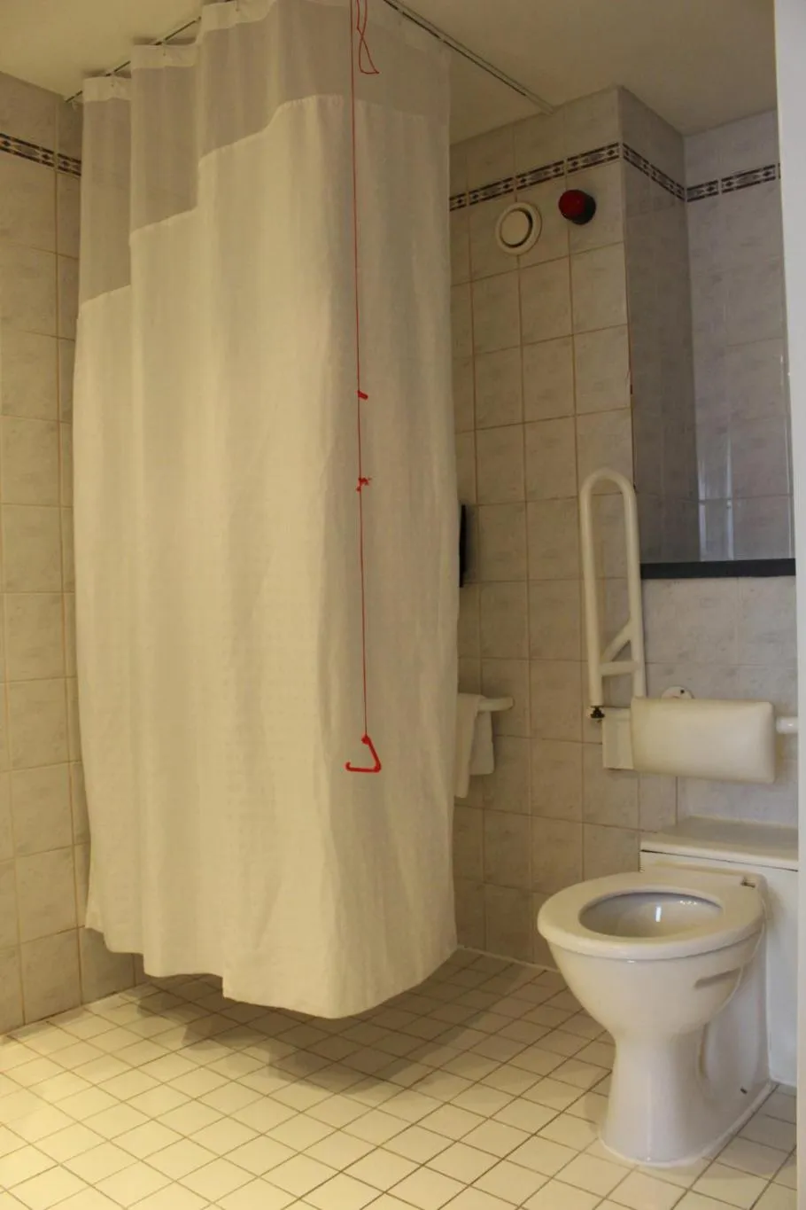 Bathroom in Holiday Inn Express London Croydon by IHG