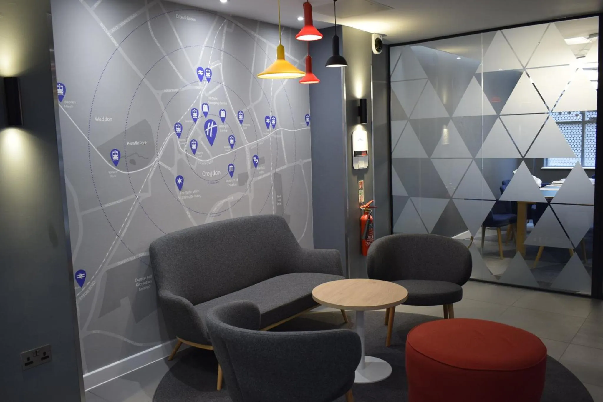 Meeting/conference room in Holiday Inn Express London Croydon by IHG