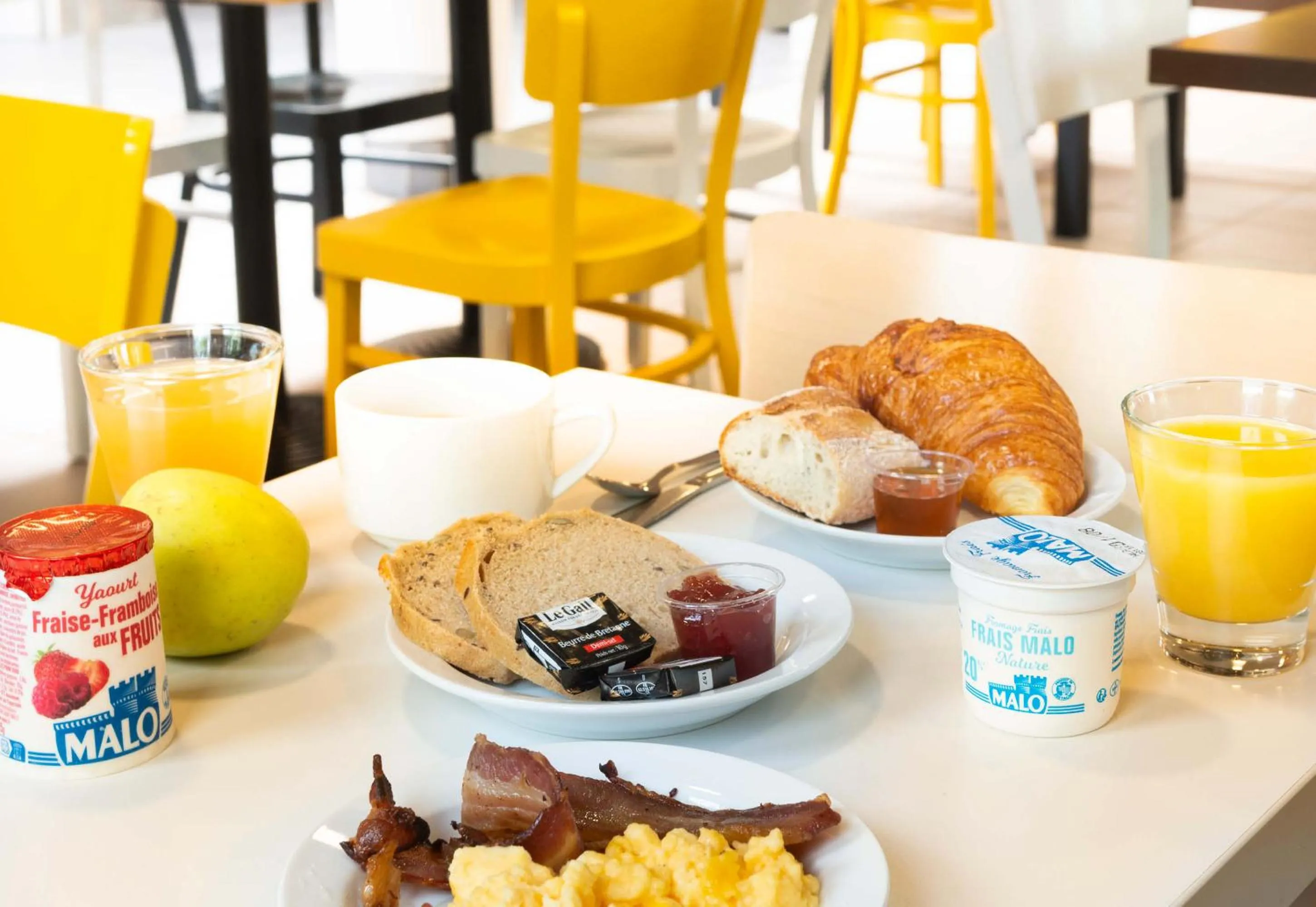 Breakfast in B&B HOTEL Nantes Rezé St Sébastien