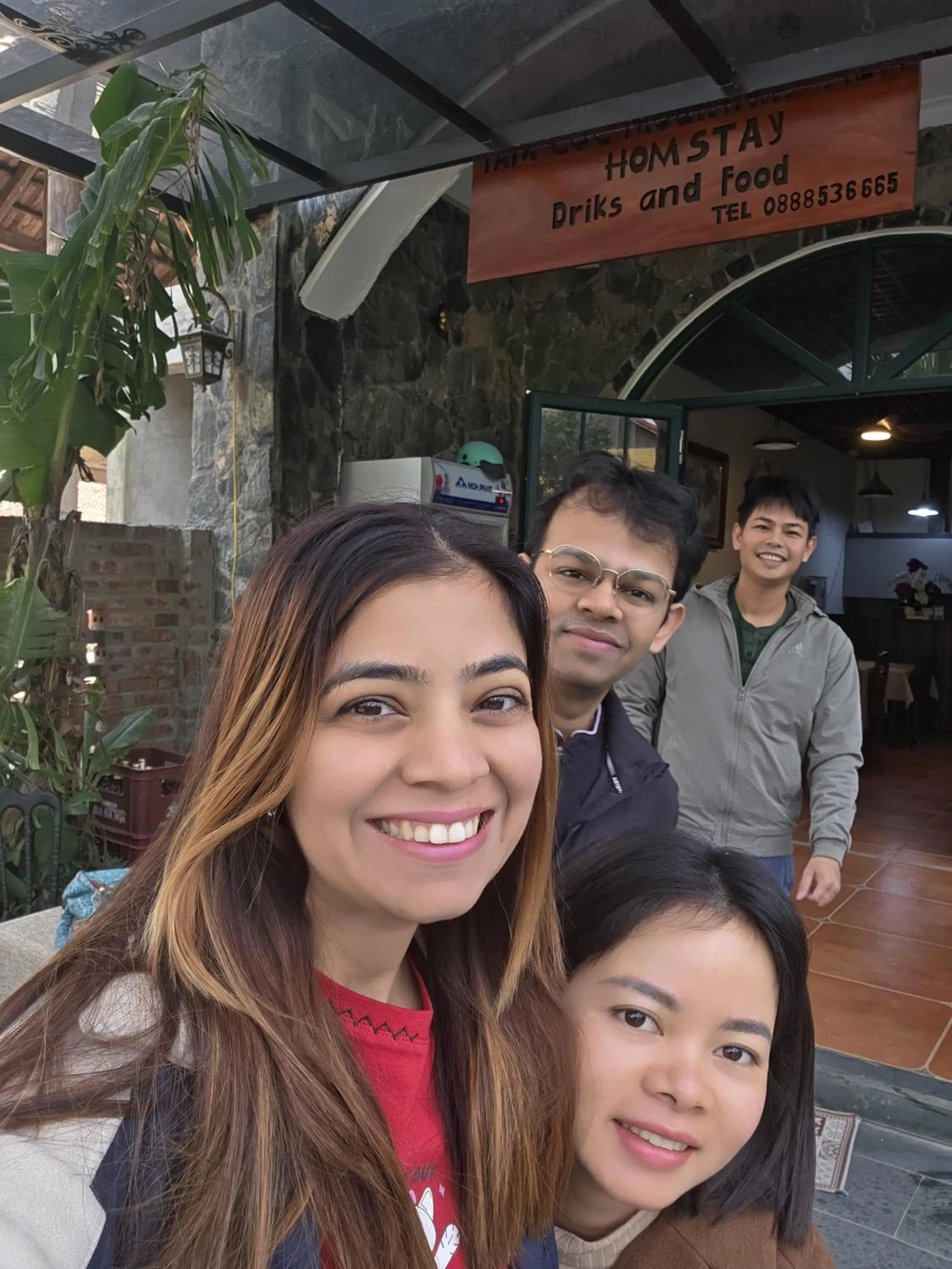 group of guests in Tam Coc Mountain View Homestay