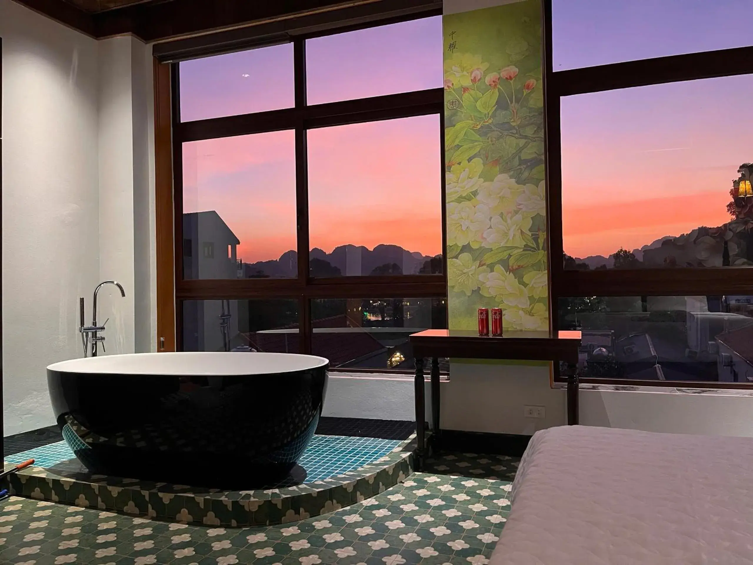 Deluxe Double Room in Tam Coc Mountain View Homestay Deluxe Double Room in Tam Coc Mountain View Homestay