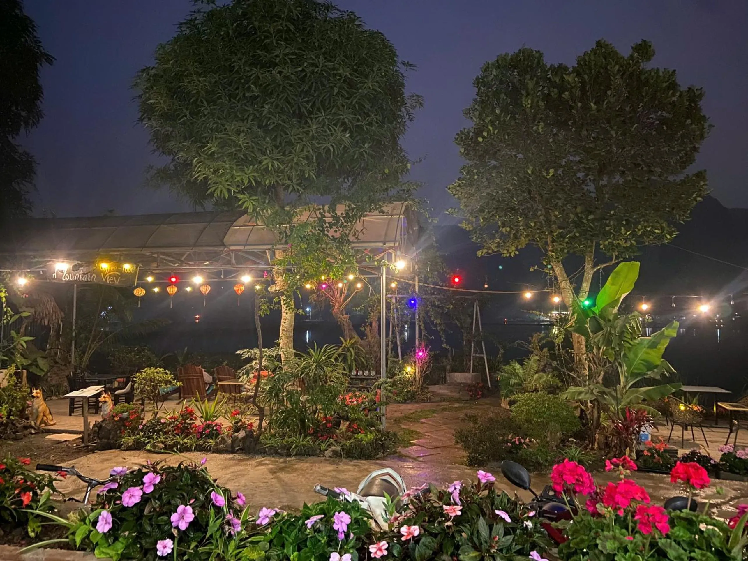 Restaurant/places to eat in Tam Coc Mountain View Homestay