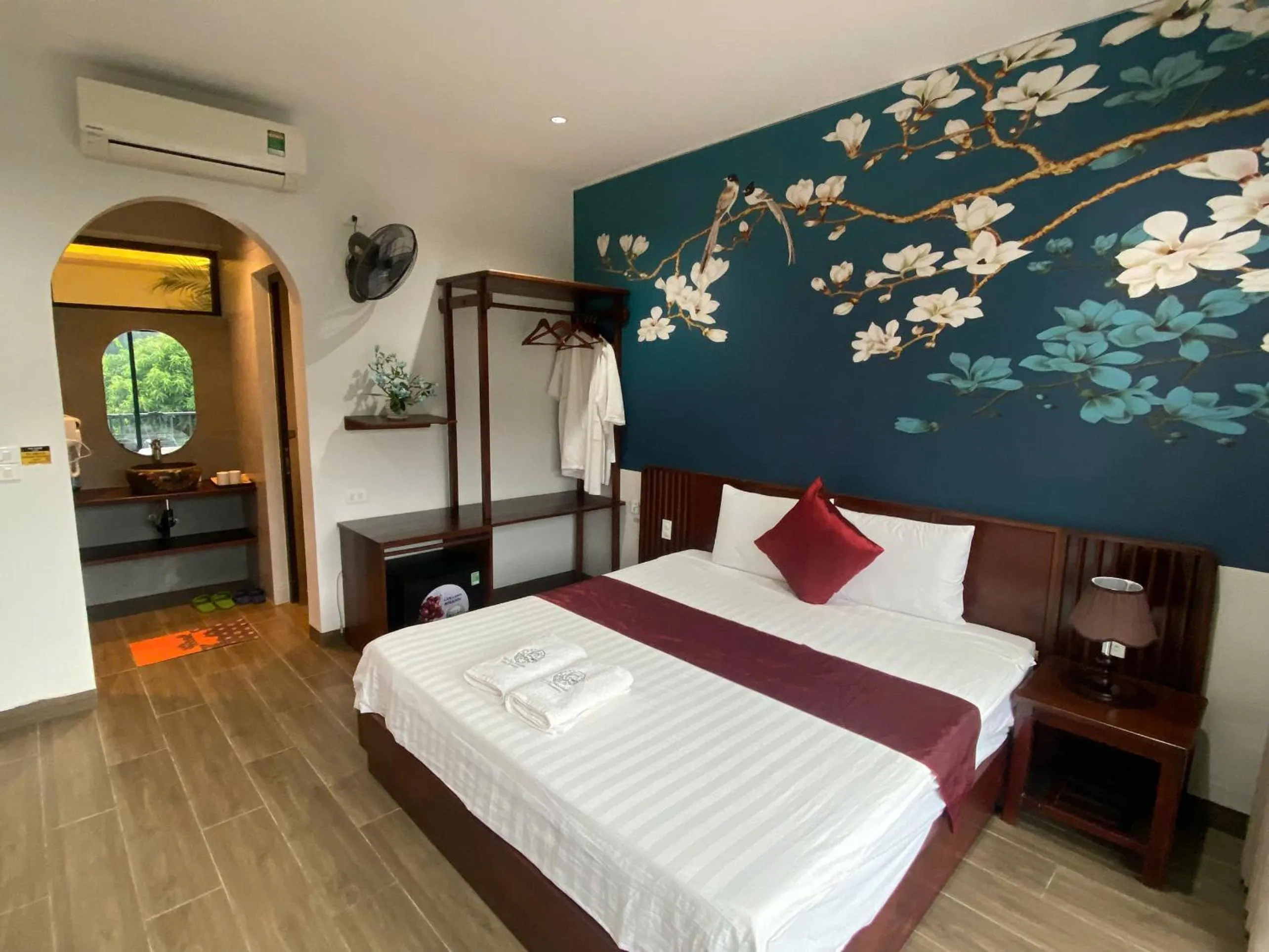 Photo of the whole room, Bed in Tam Coc Mountain View Homestay