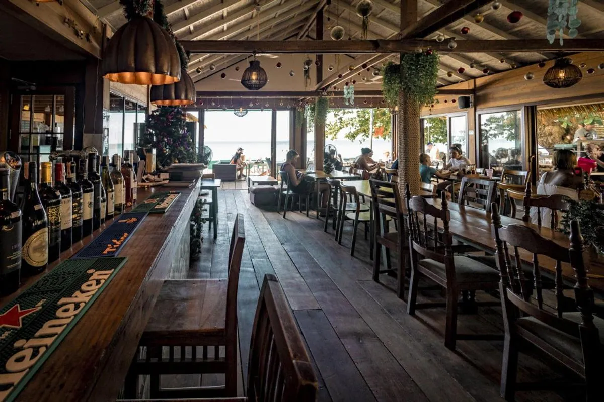 15 Palms Beach Resort