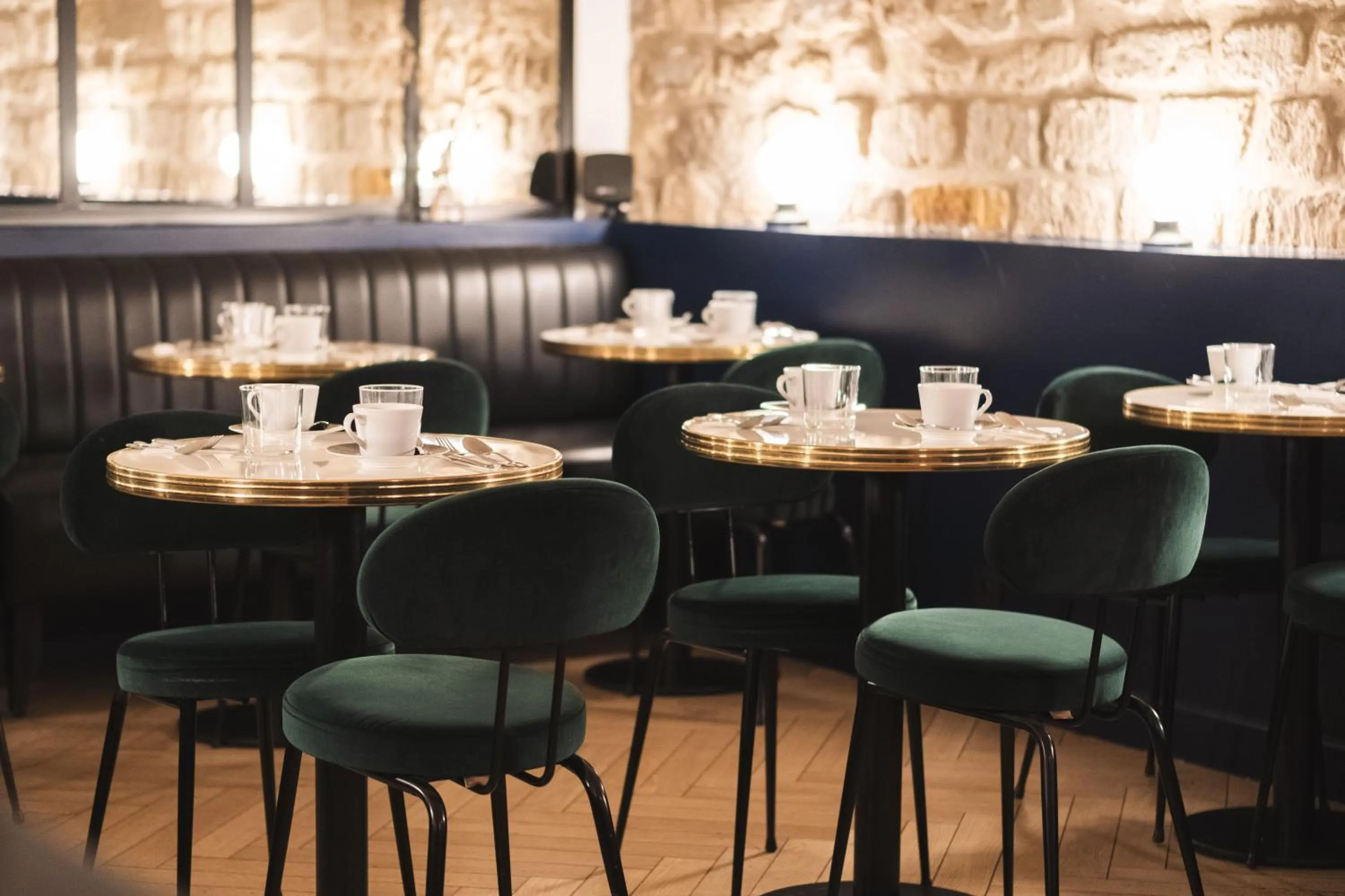 Breakfast in Hotel Rendez-Vous Batignolles