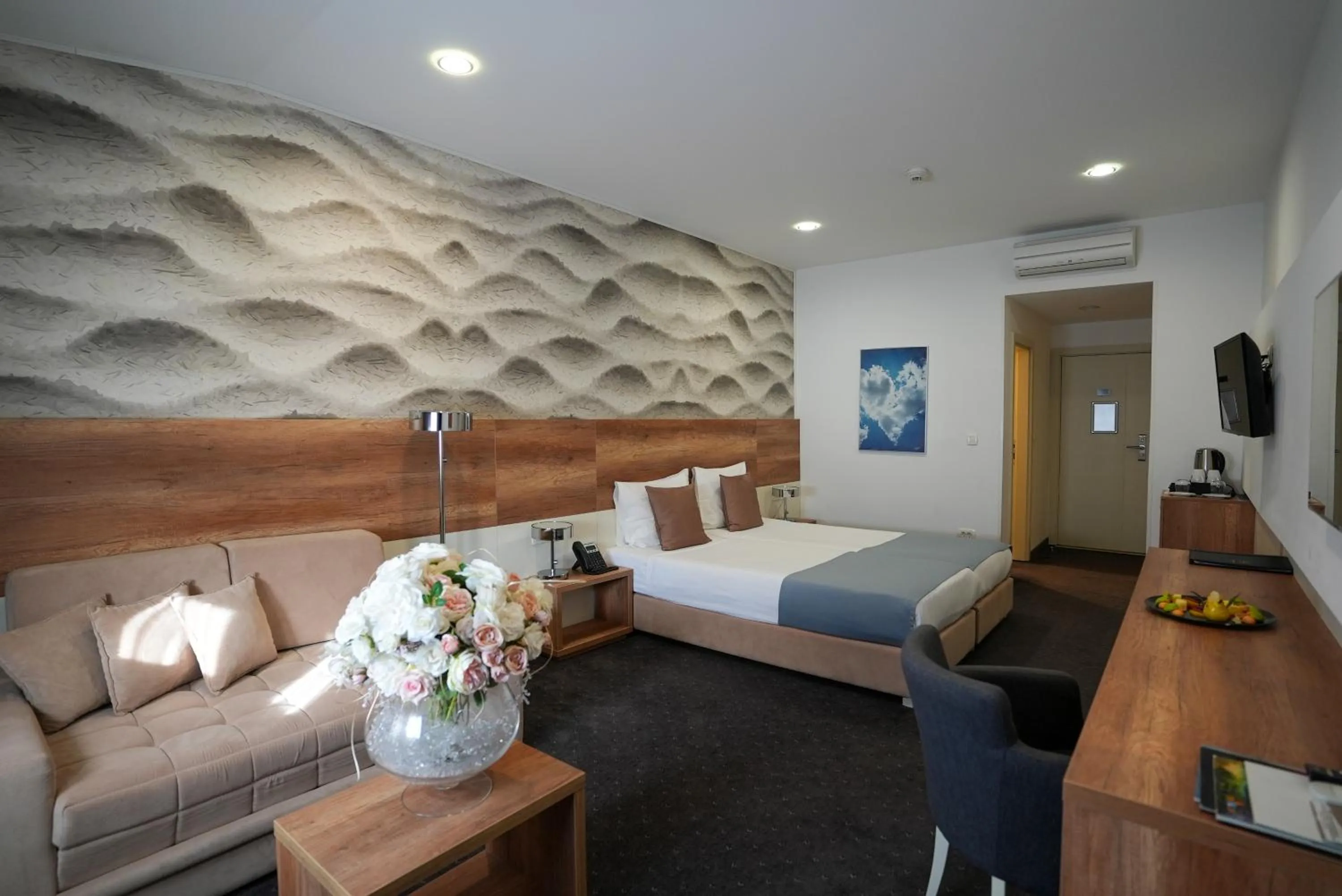 Bed in Hotel Santiny