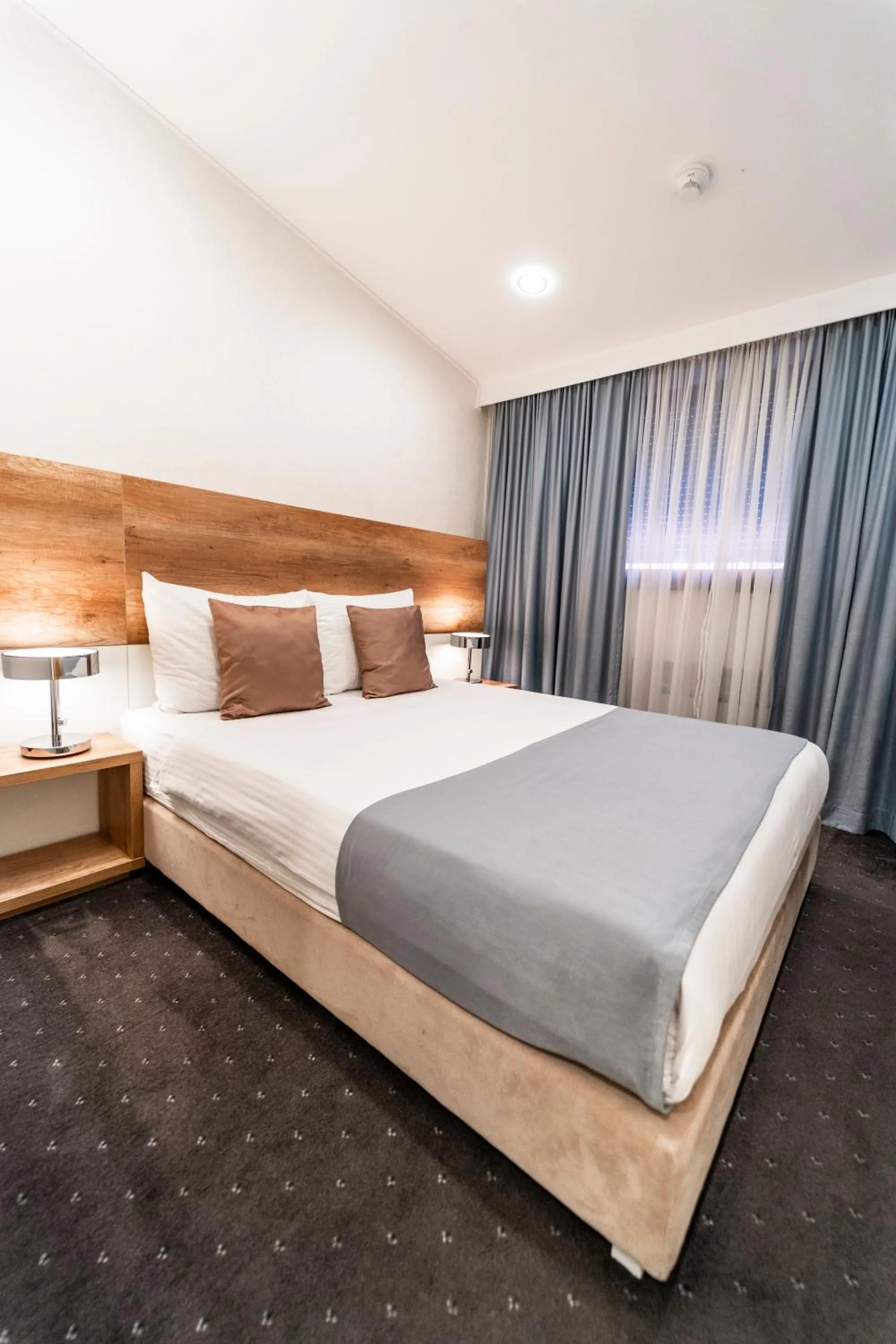 Bed in Hotel Santiny