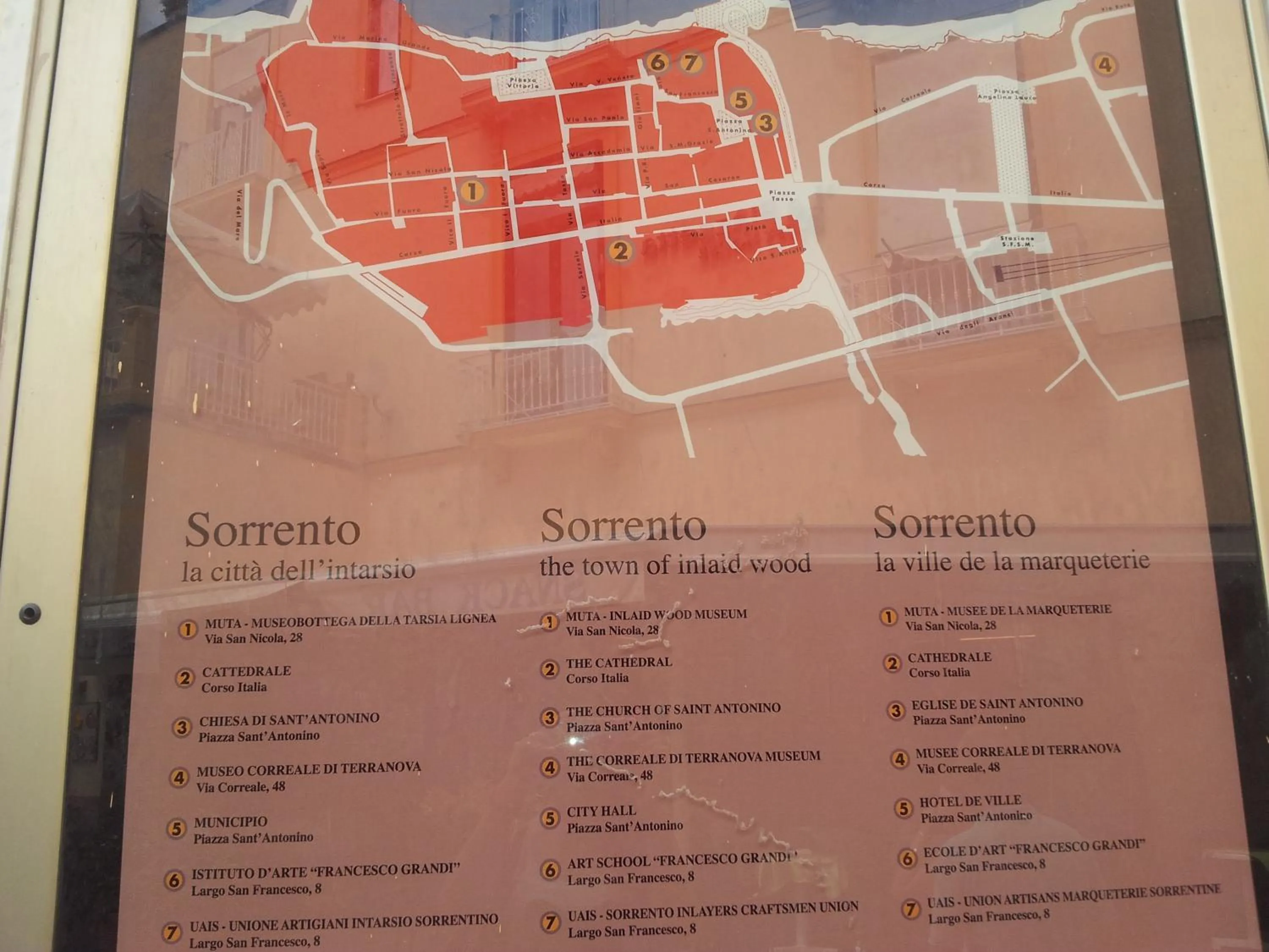 Text overlay in Sorrento Belvedere B&B