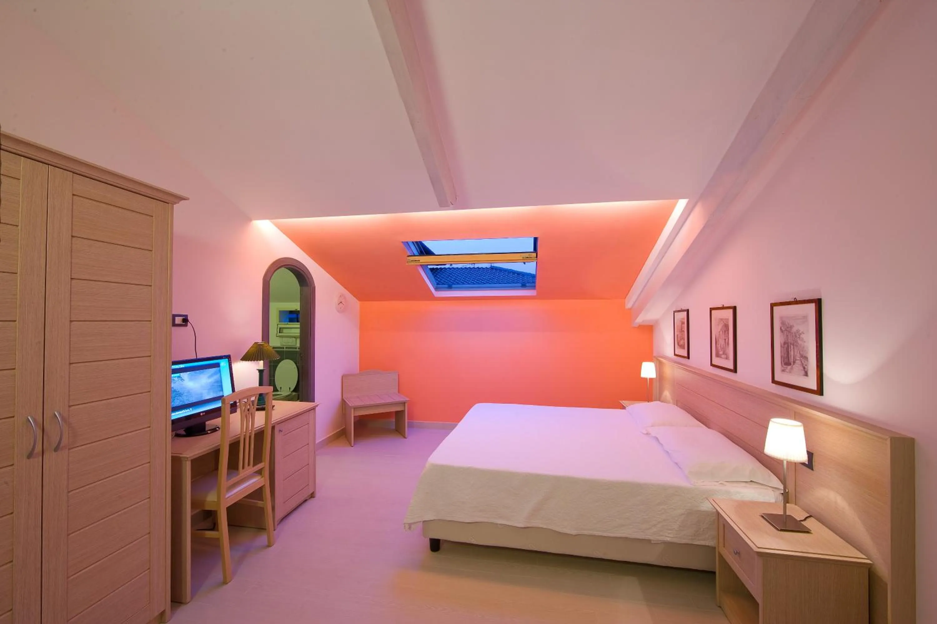 Photo of the whole room, Bed in Sorrento Belvedere B&B