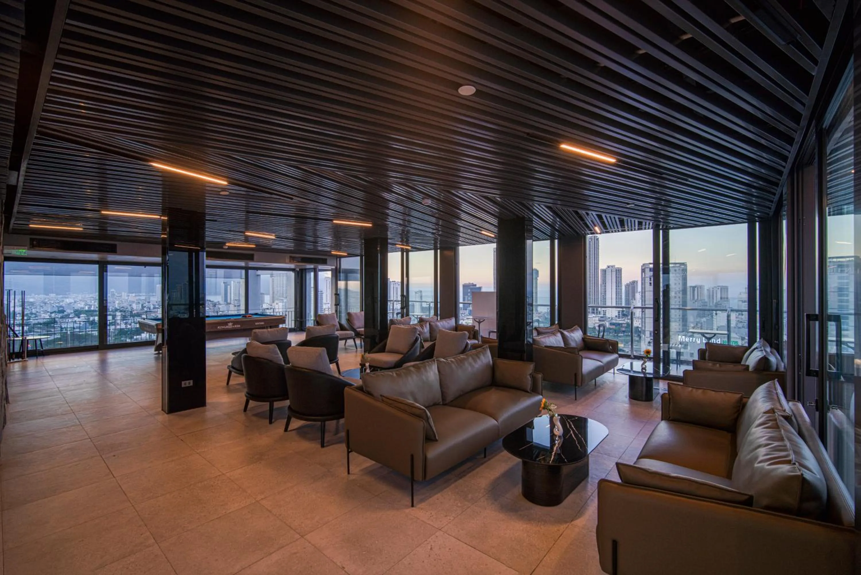 Lounge or bar in Luxtery Hotel