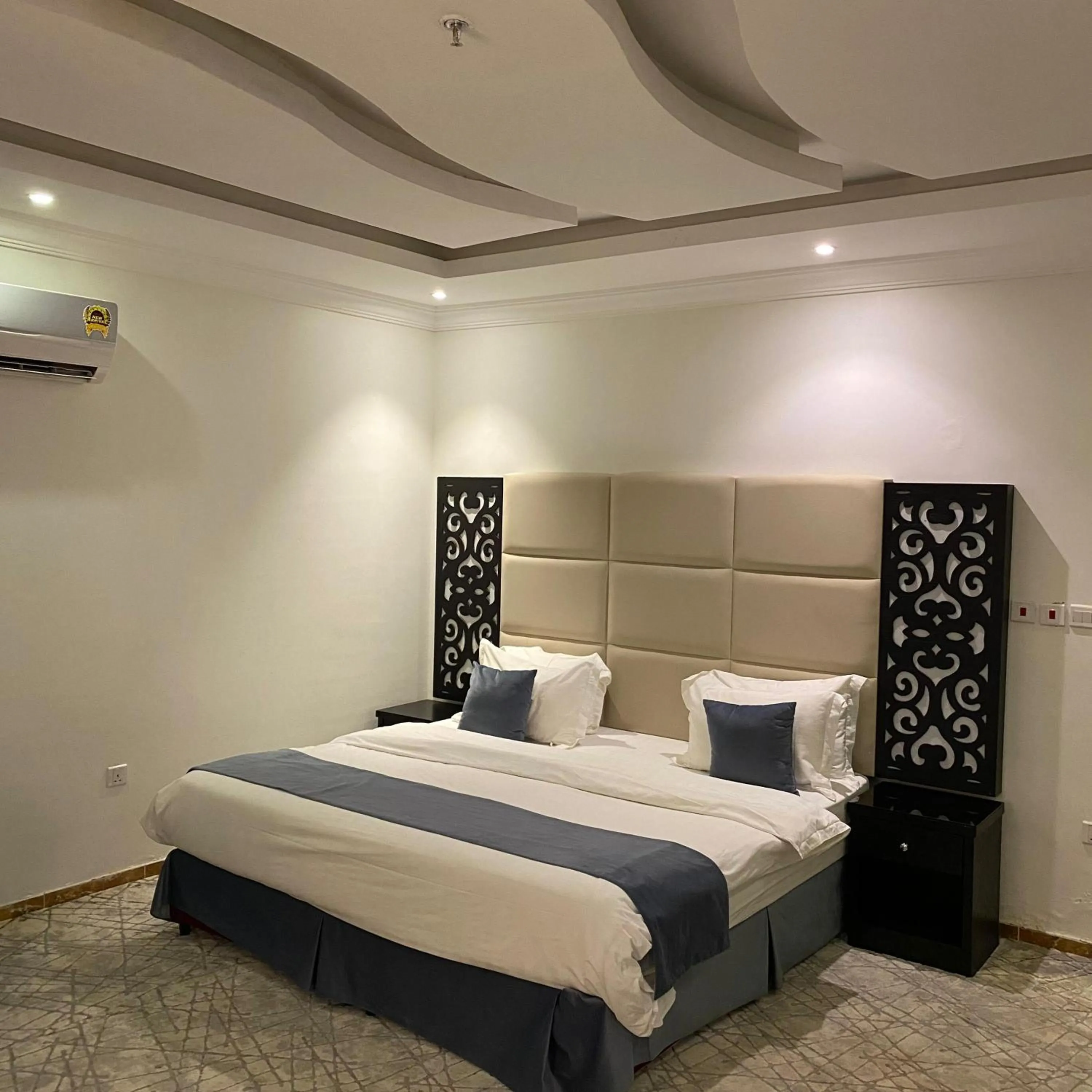 Bed in City Center Plaza Aparthotel