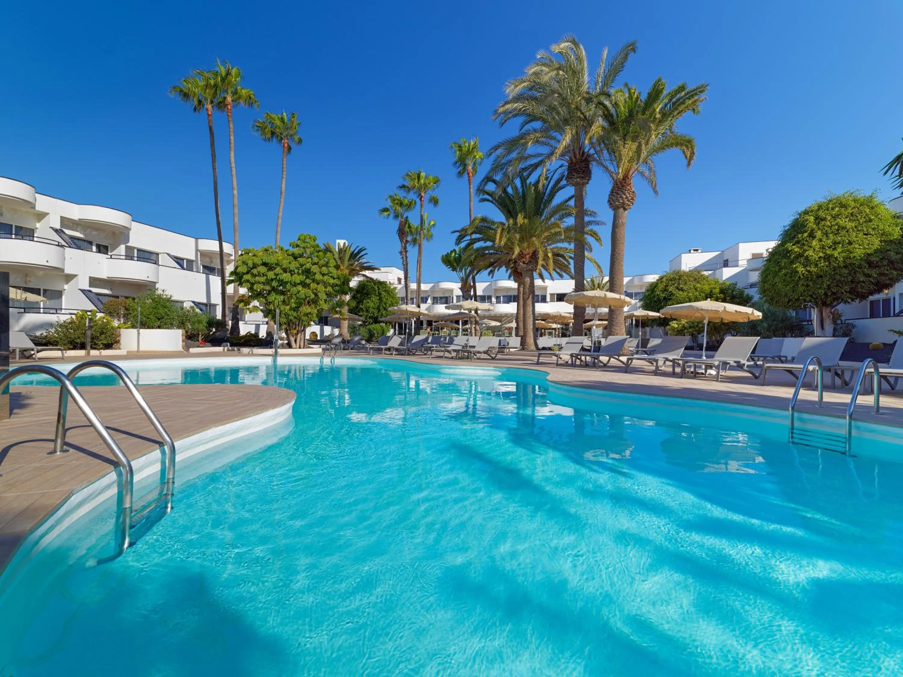 Swimming pool in H10 Ocean Dunas - Adults Only