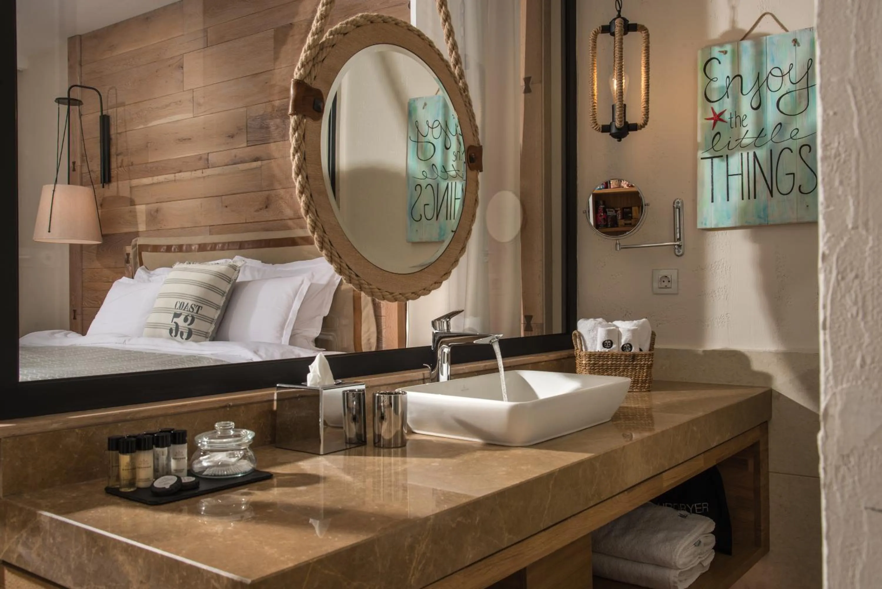 Bathroom, Bed in Blu Bay Hotel Sozopol