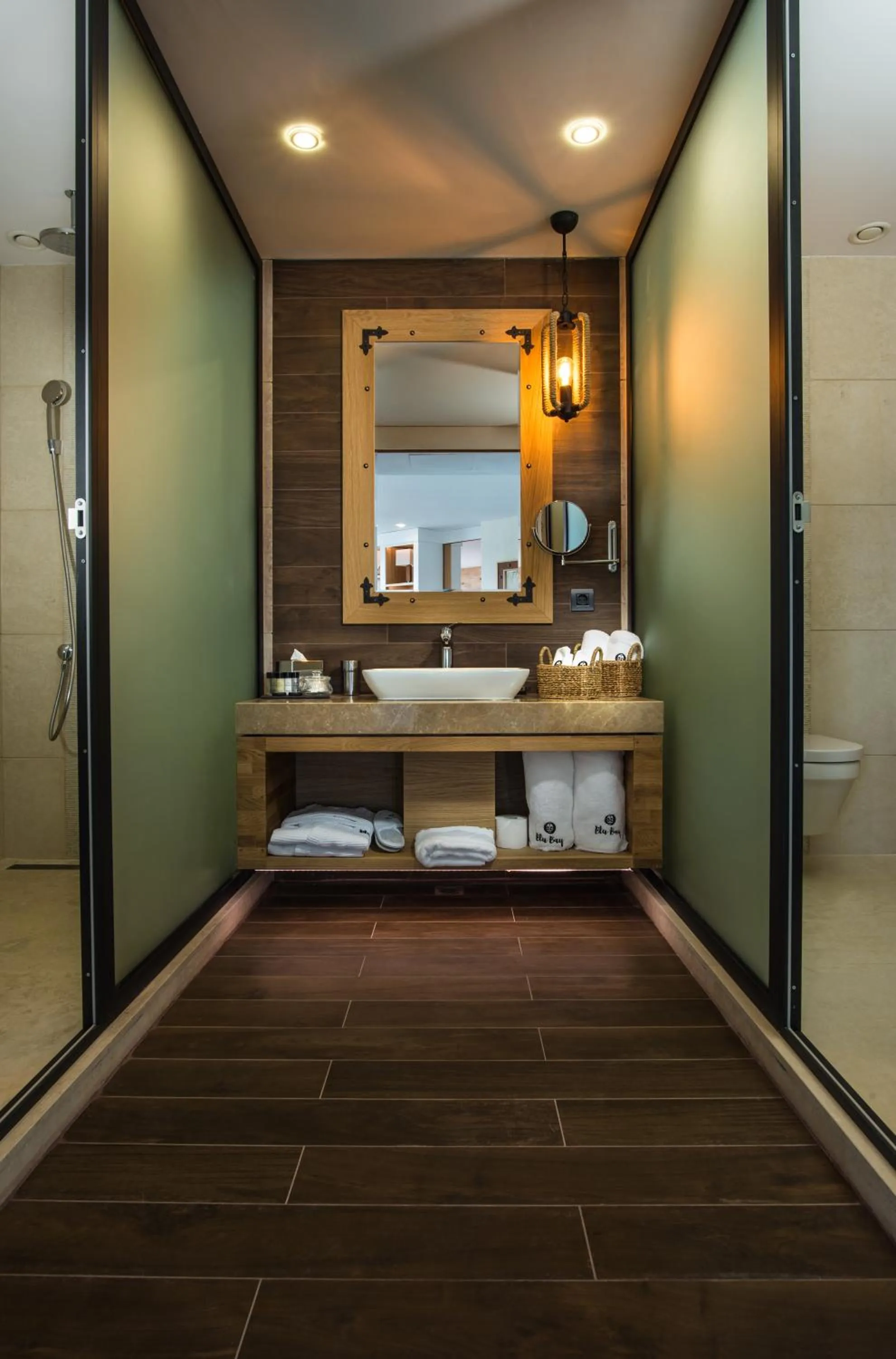 Shower in Blu Bay Hotel Sozopol