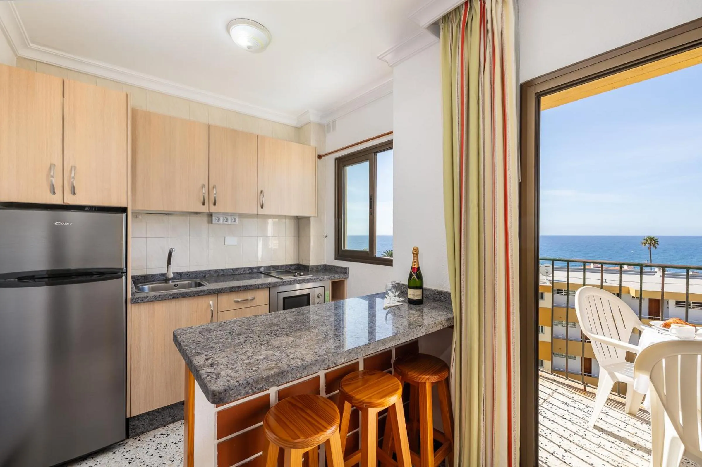 Kitchen or kitchenette in Los Ficus, Maspalomas